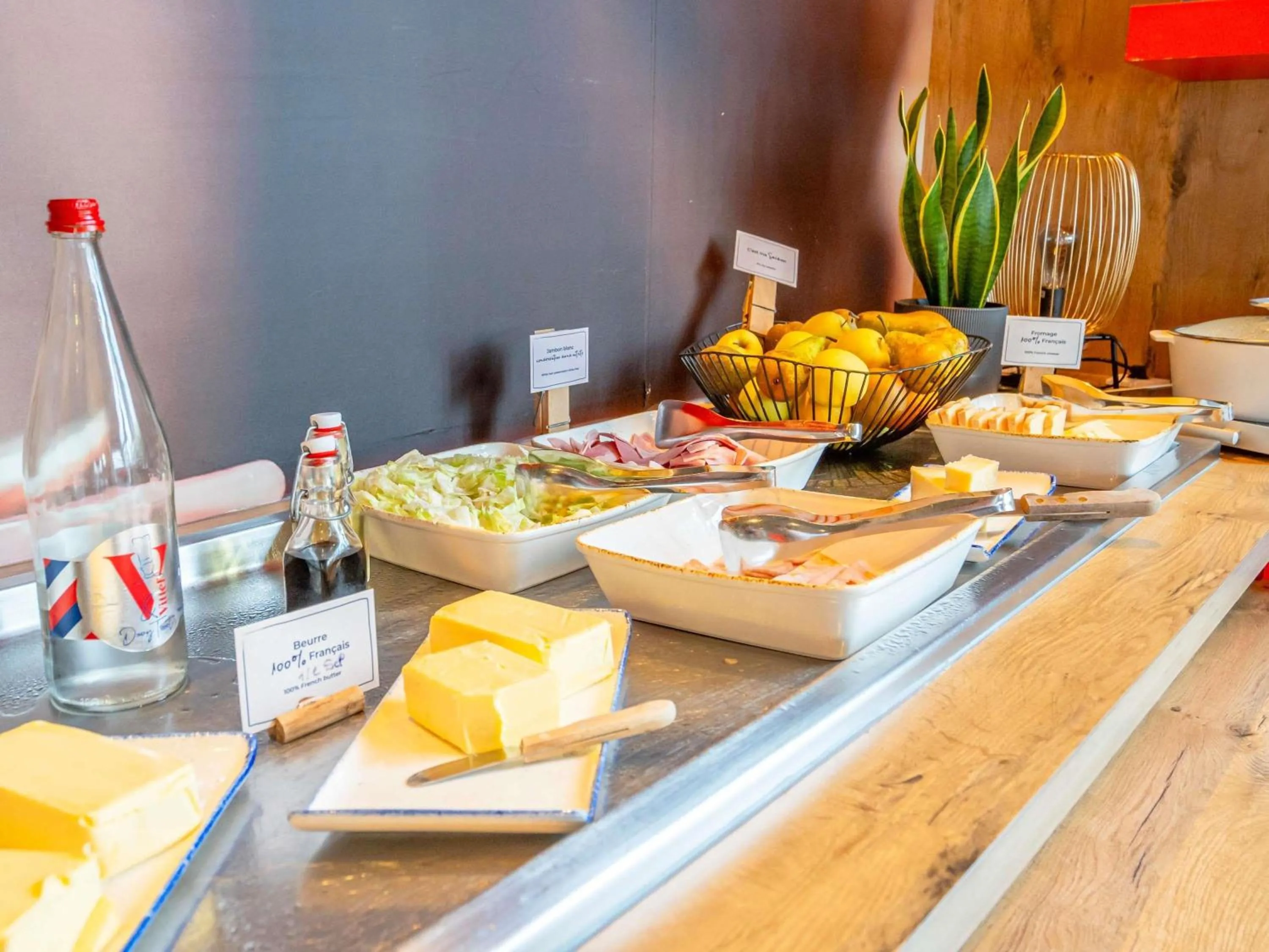 Breakfast in ibis Bayonne Centre