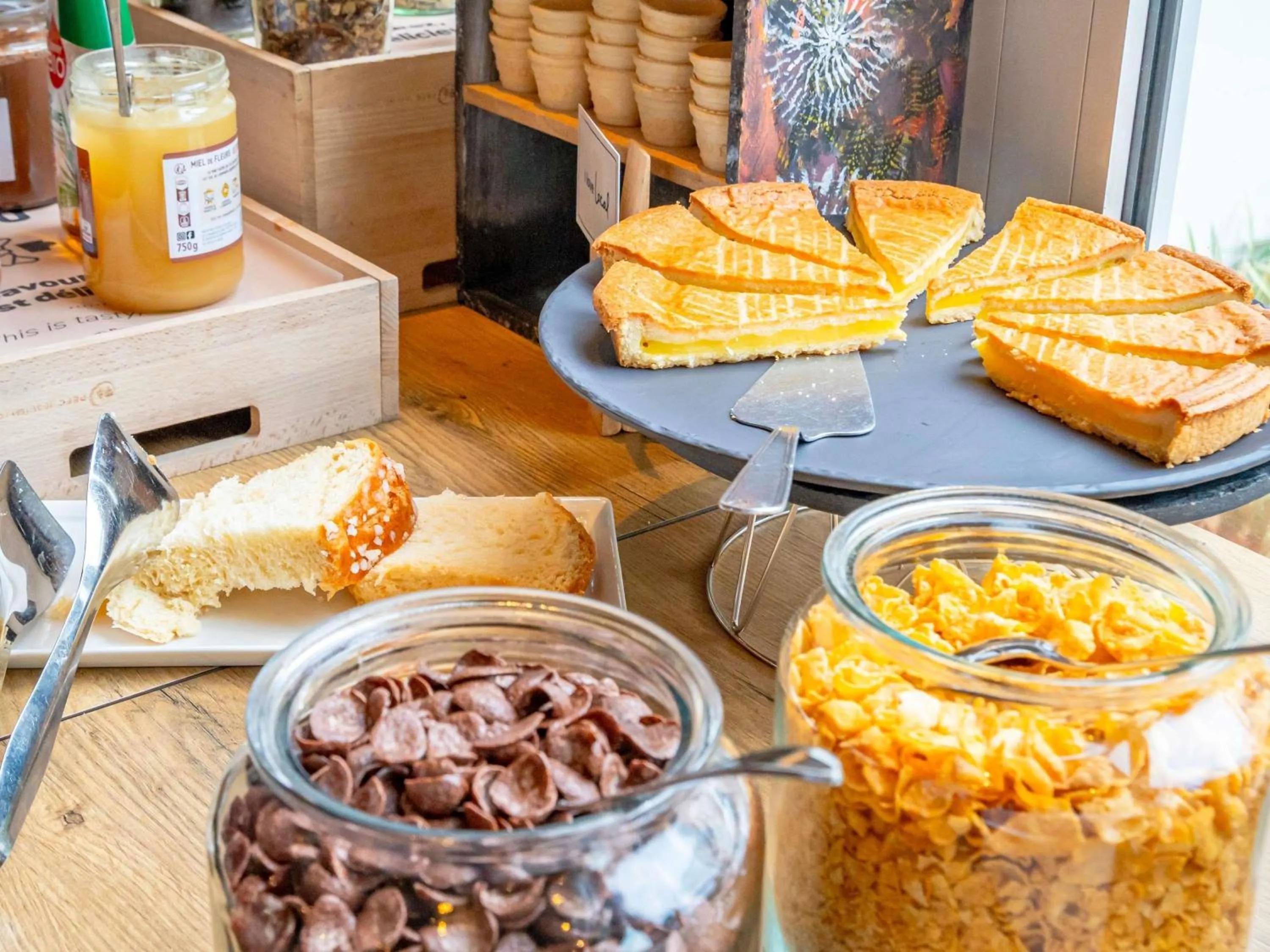 Breakfast in ibis Bayonne Centre