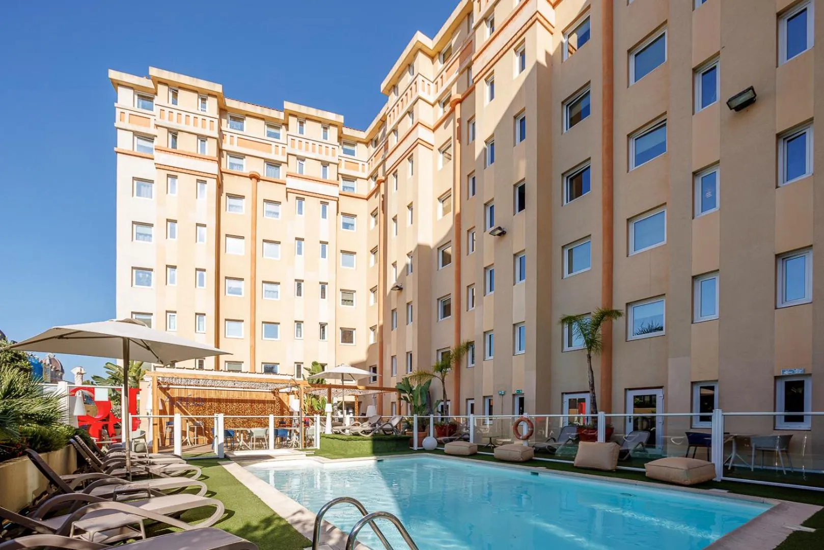 Property building in ibis Nice Centre Gare