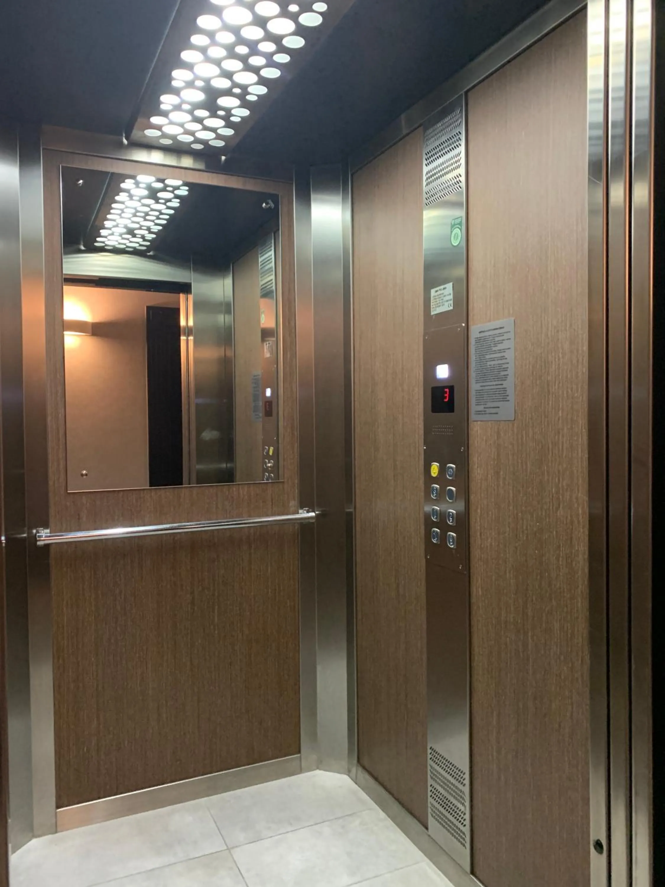 Area and facilities in Hotel RED