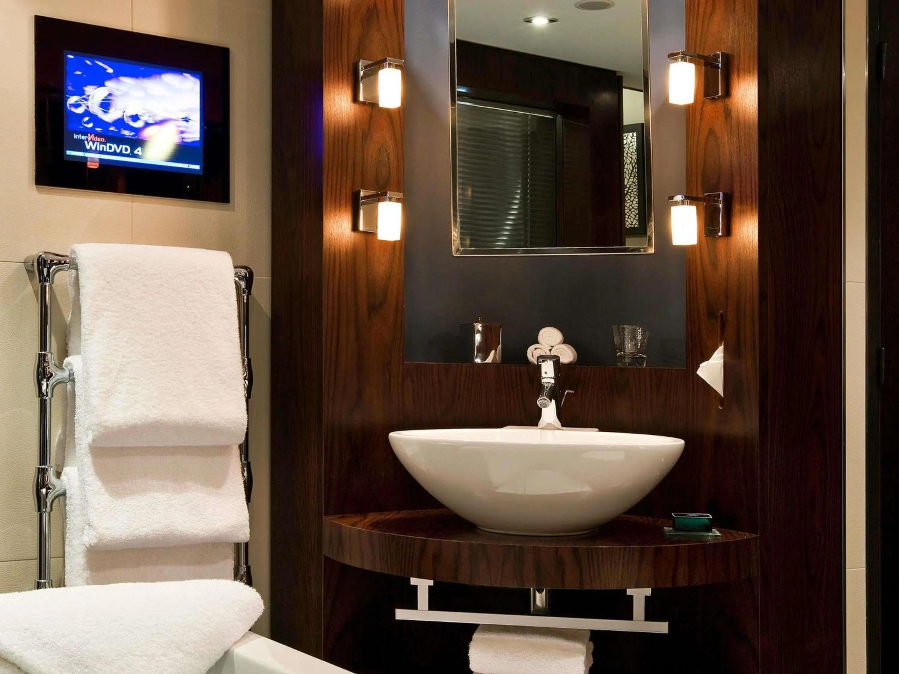 Bedroom in Sofitel Marseille Vieux-Port