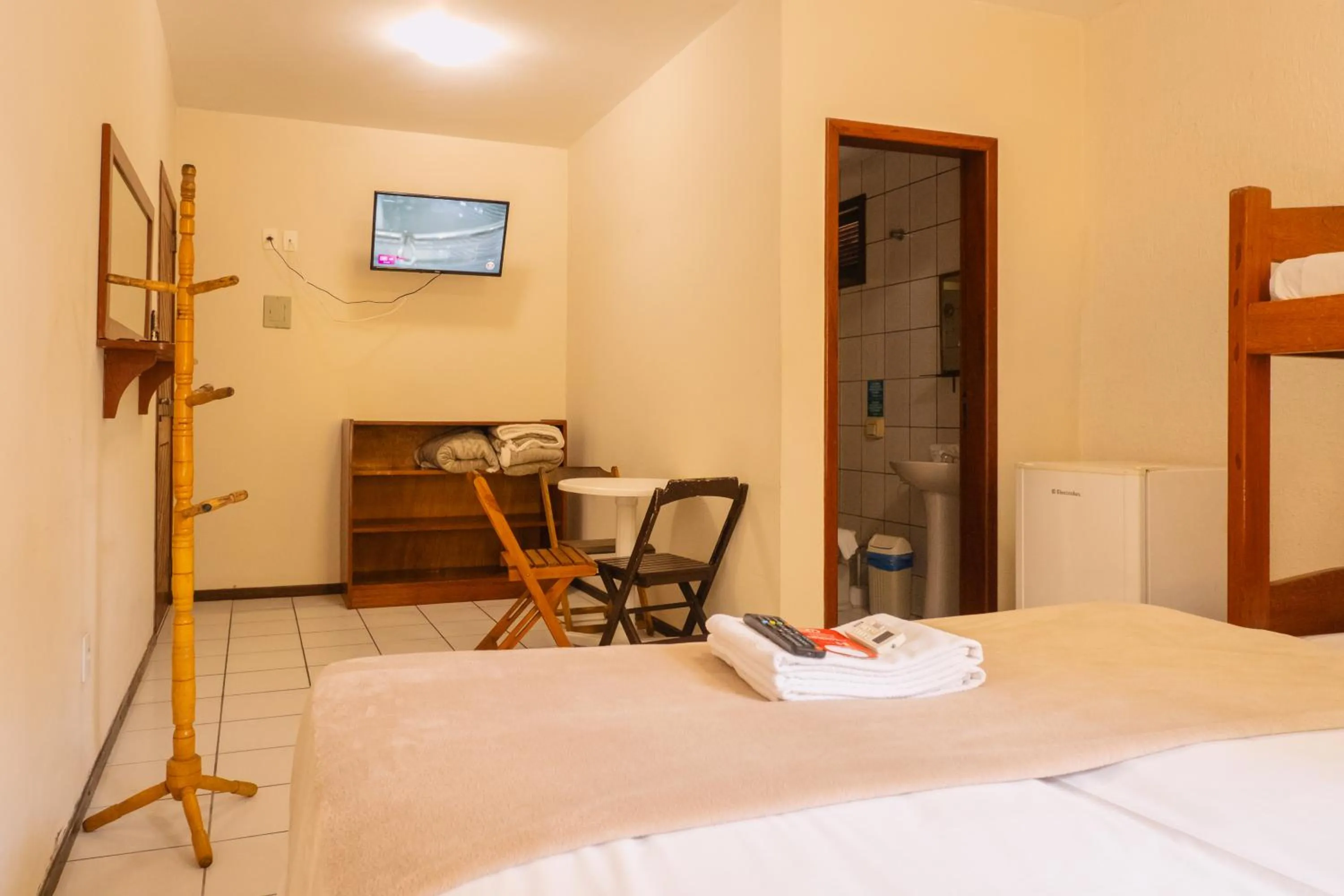 Bed in HANNA Amsterdam Hotel & Eventos