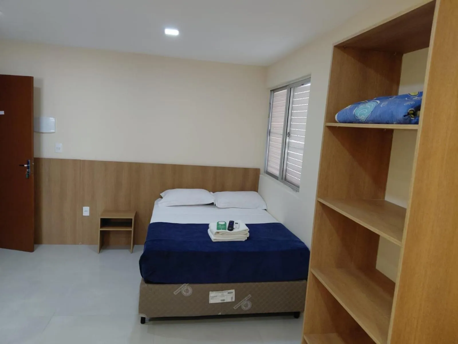 Bed in HANNA Amsterdam Hotel & Eventos