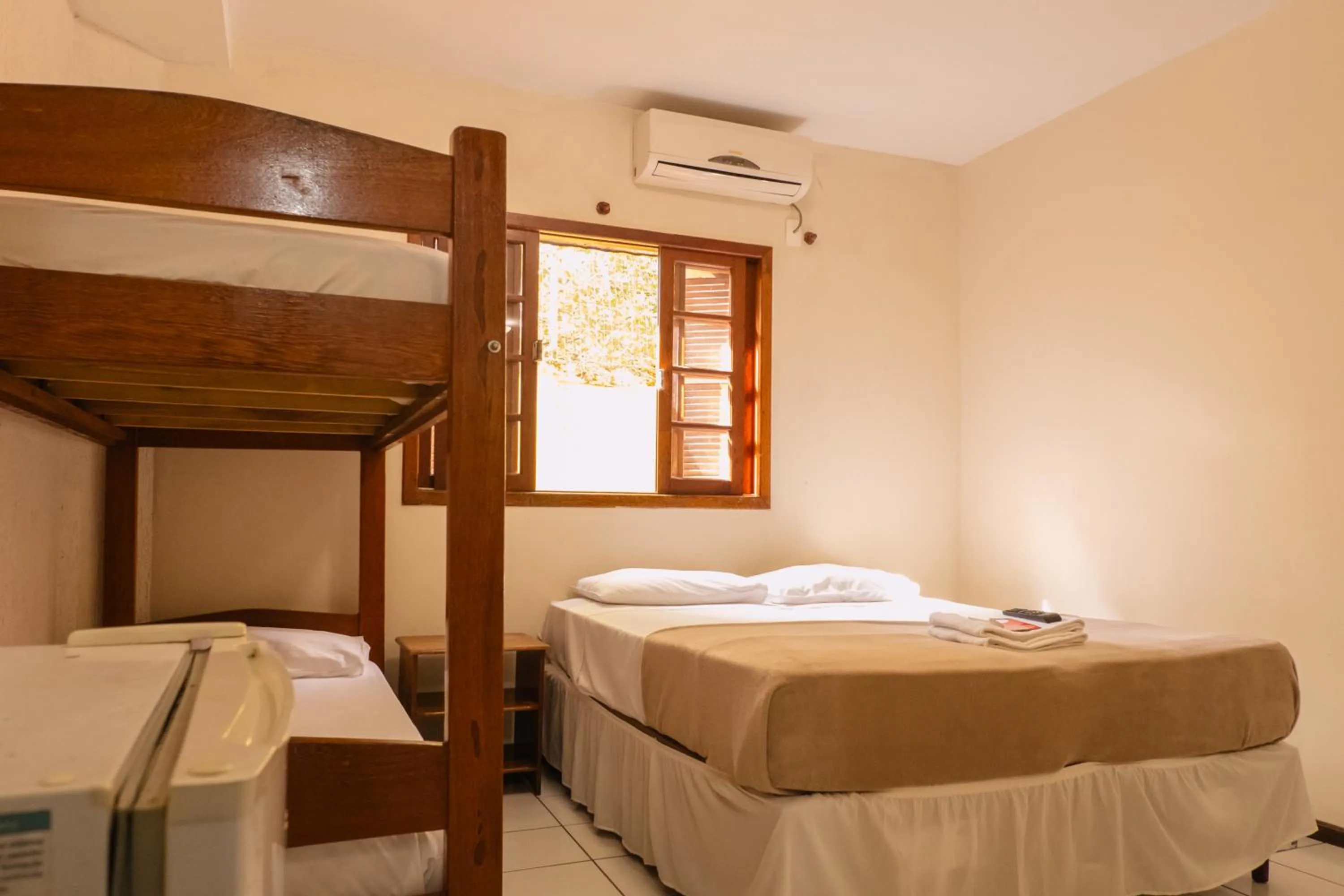 Bed in HANNA Amsterdam Hotel & Eventos