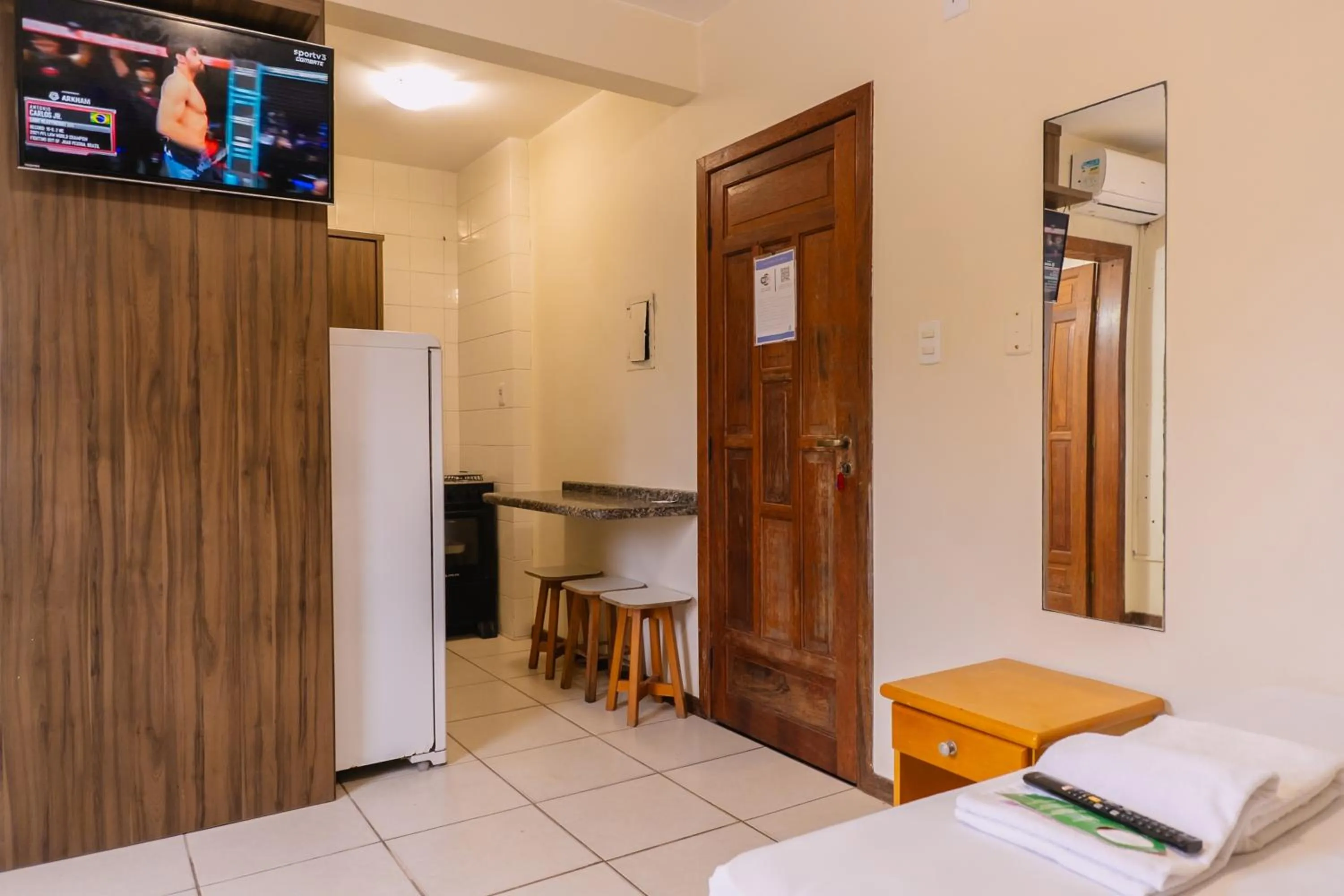 Bed in HANNA Amsterdam Hotel & Eventos