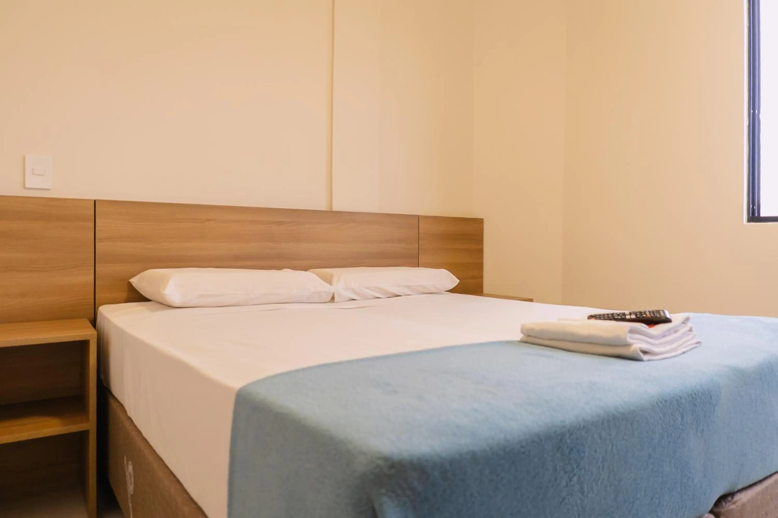 Bed in HANNA Amsterdam Hotel & Eventos