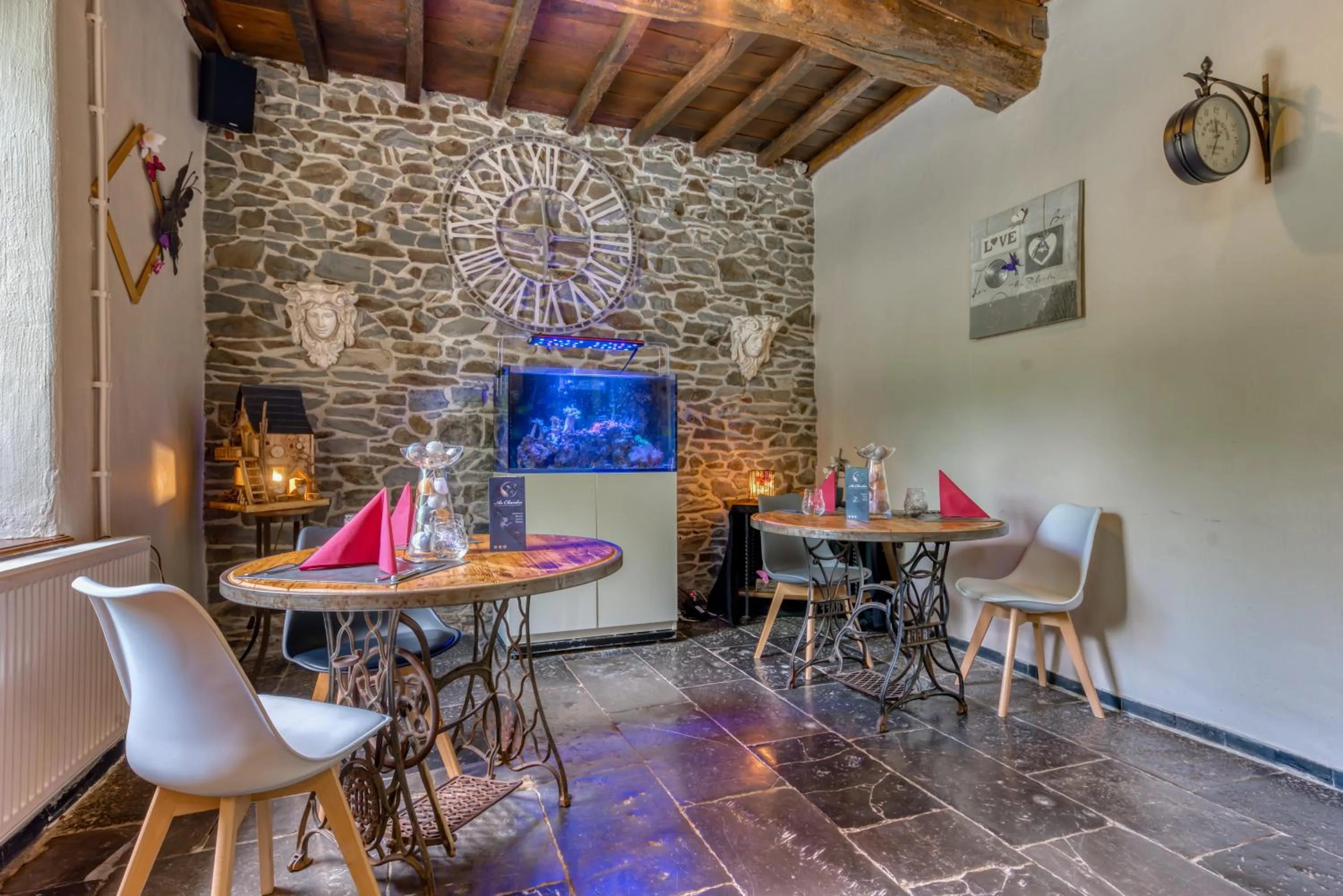 Dining area in Centre Au Chardon