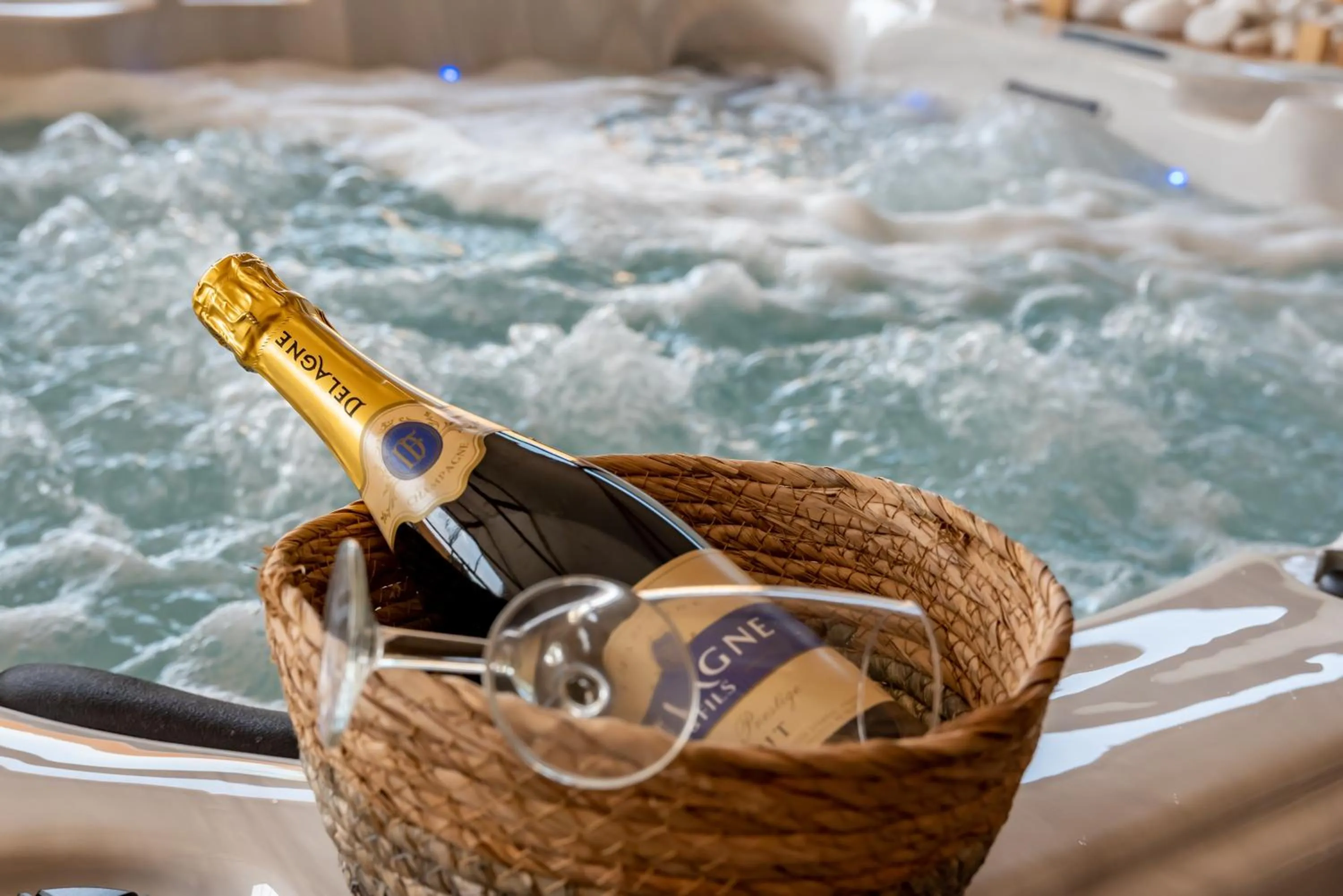 Hot Tub in Centre Au Chardon