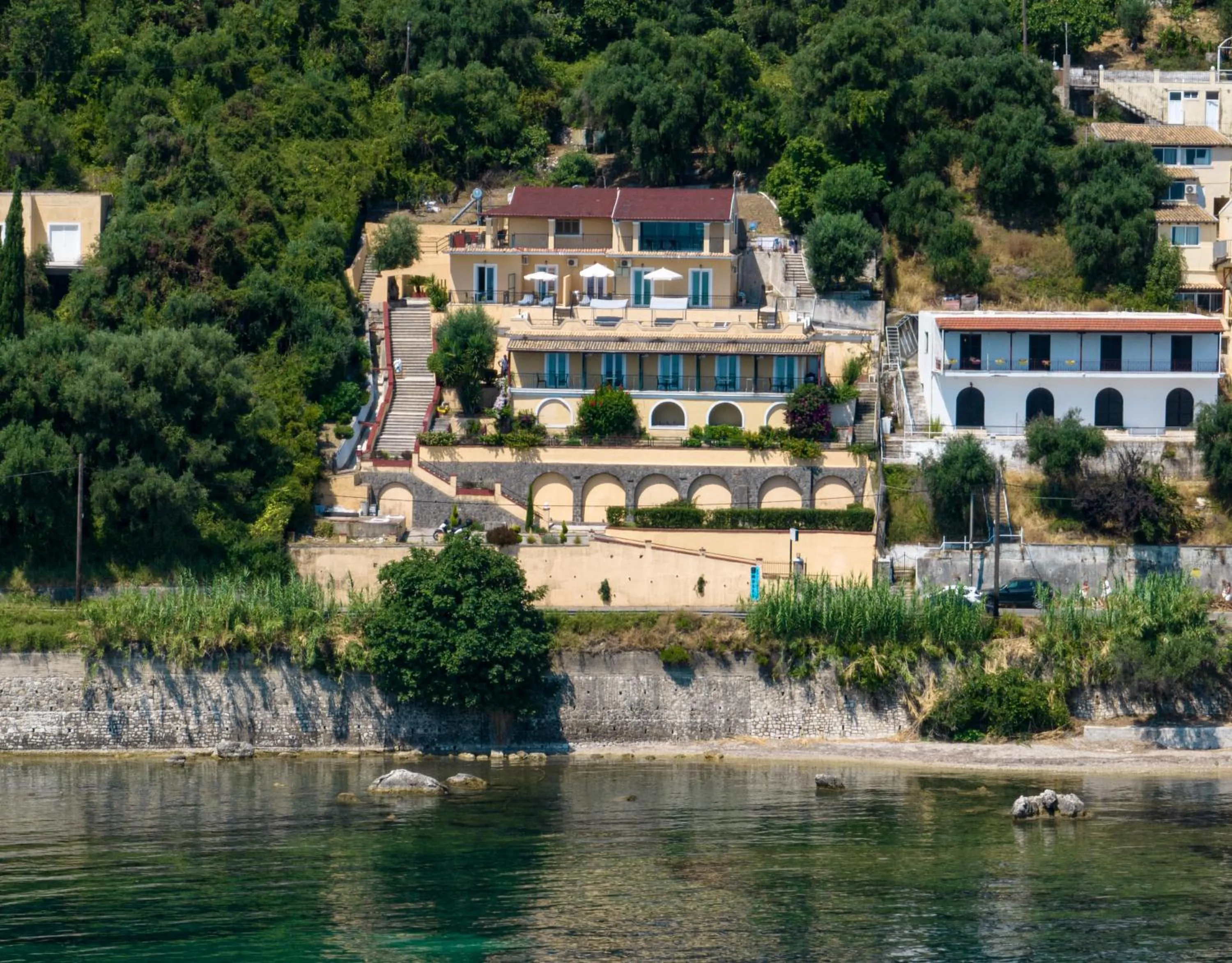 Batelo - Adults Only