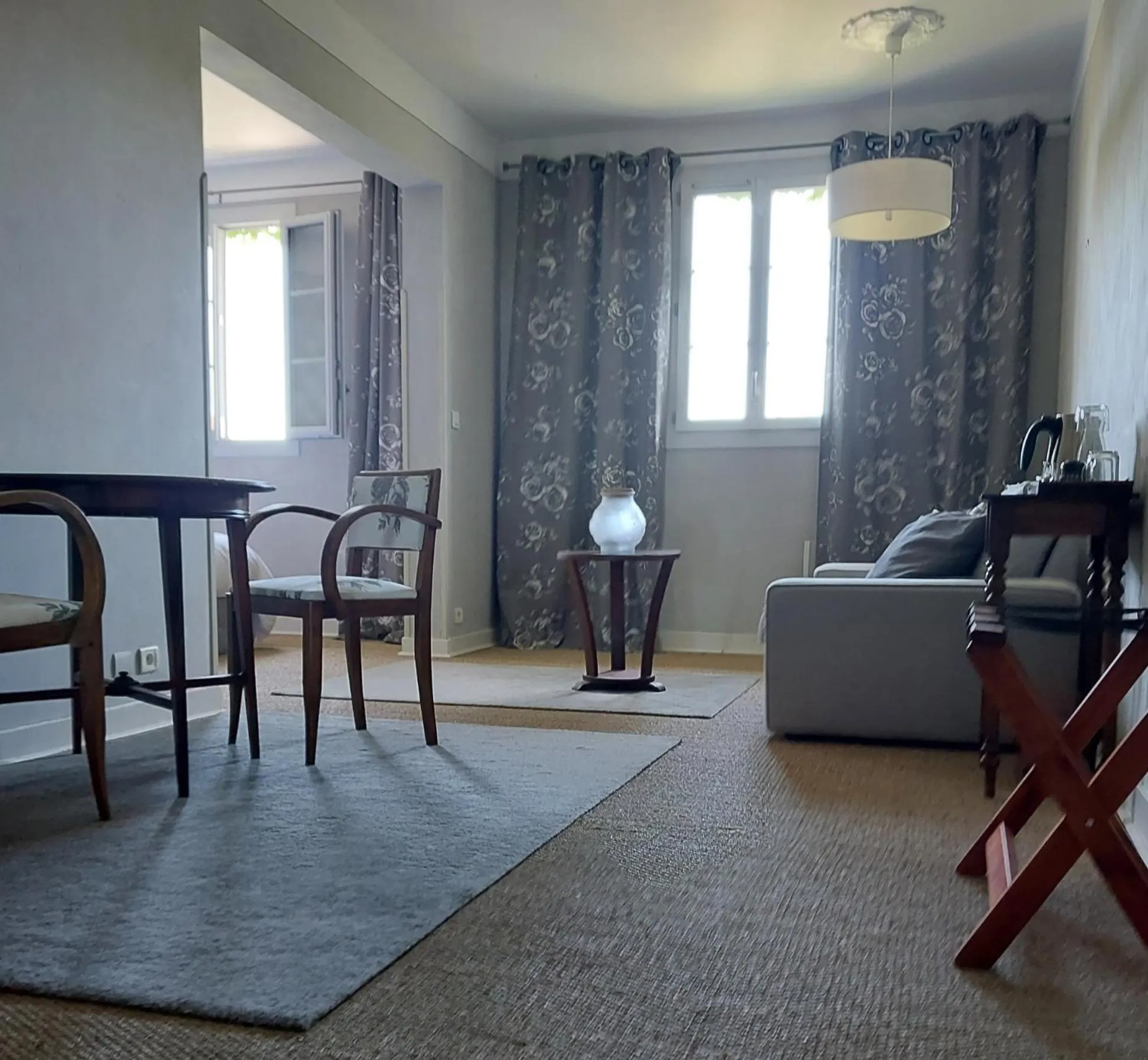 Seating area, Bed in MAISON DE MARQUAY-MAISON D'HOTES