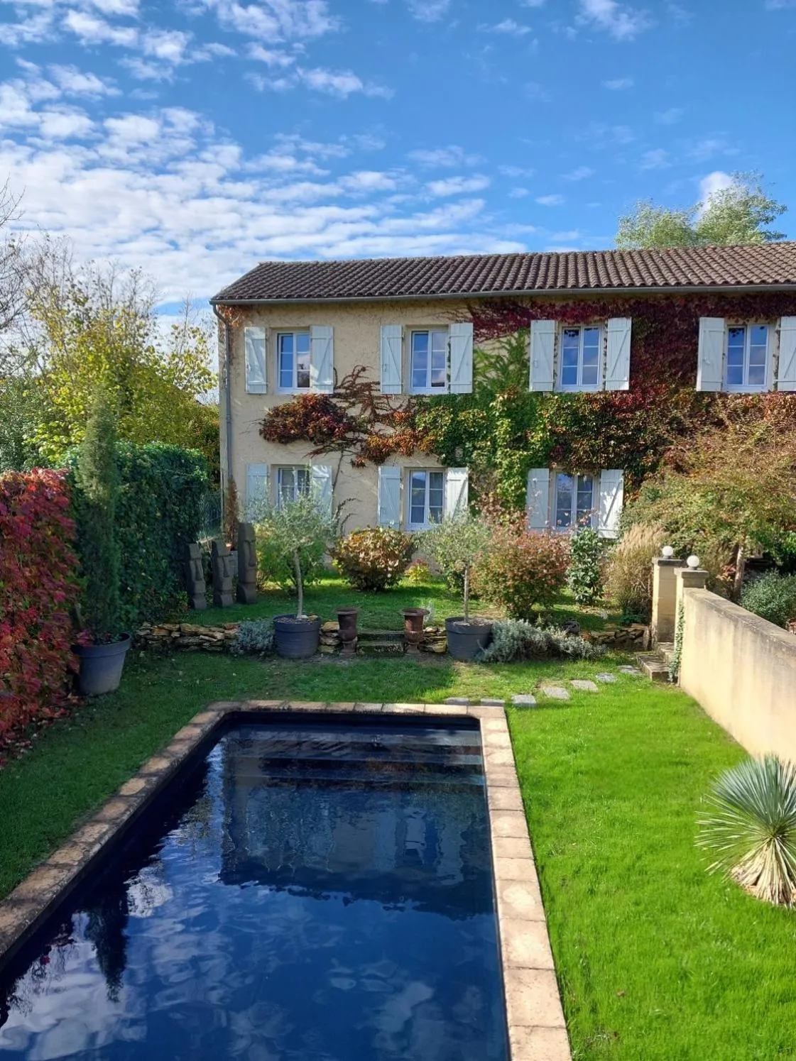Property building in MAISON DE MARQUAY-MAISON D'HOTES
