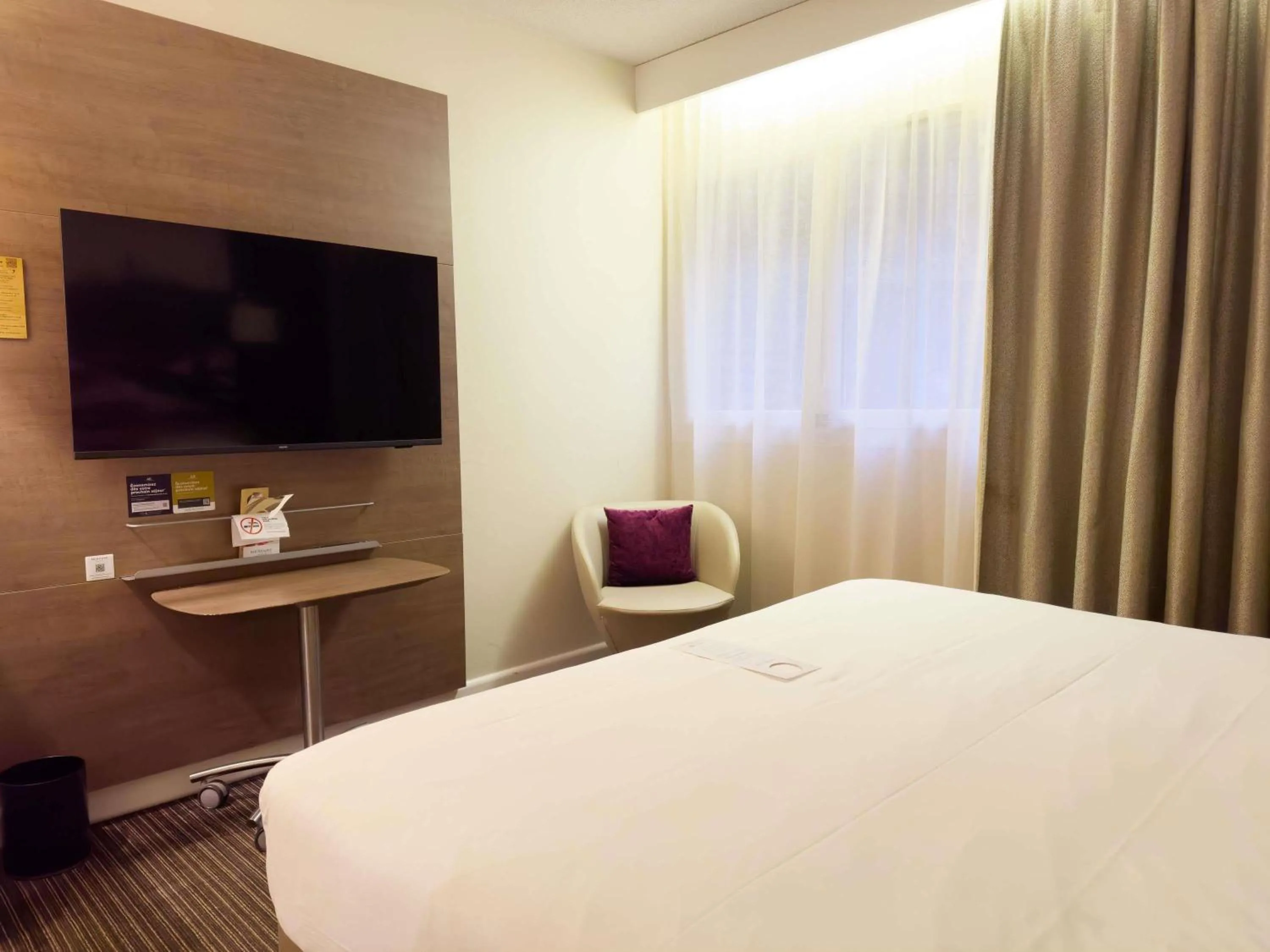 Bedroom, Bed in Mercure Toulouse Centre Wilson Capitole