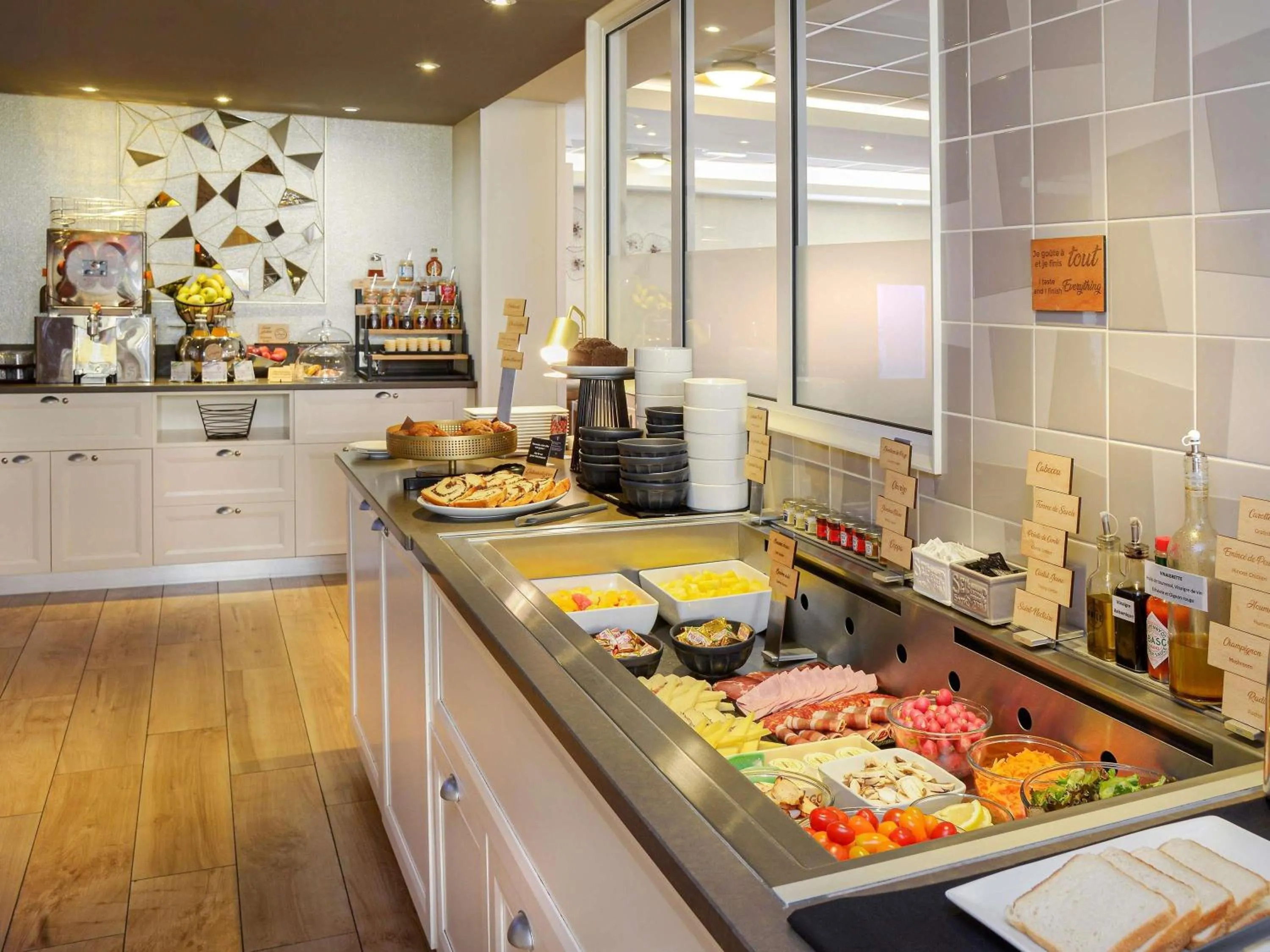 Property building in Mercure Toulouse Centre Wilson Capitole