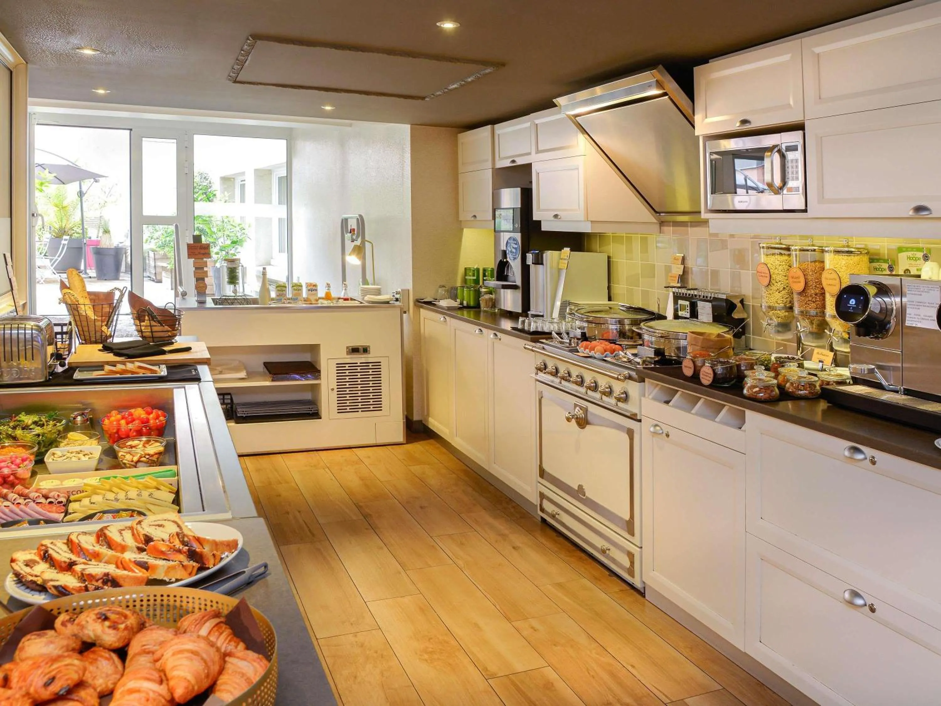 Breakfast in Mercure Toulouse Centre Wilson Capitole