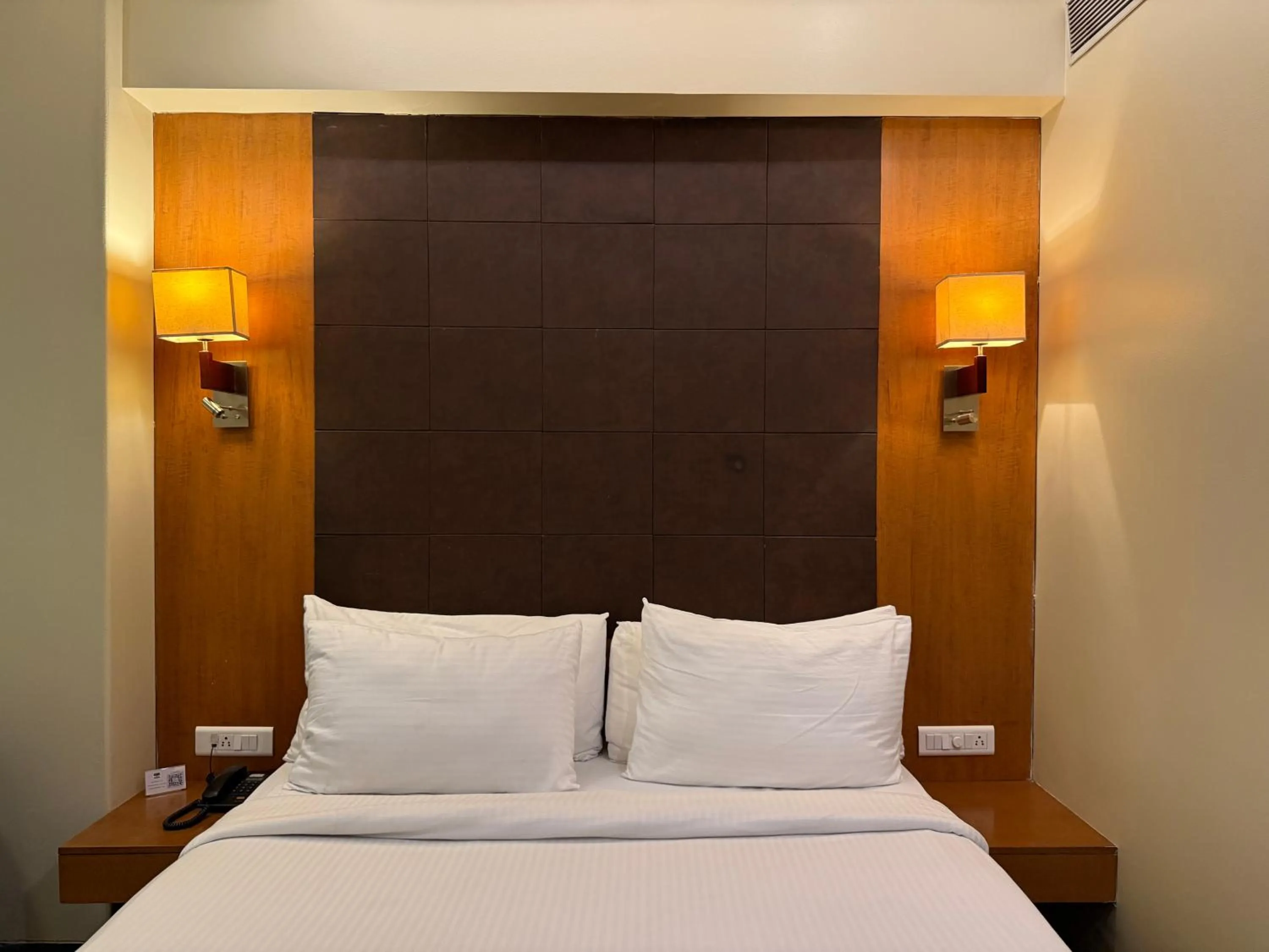 Brijwasi Lands Inn