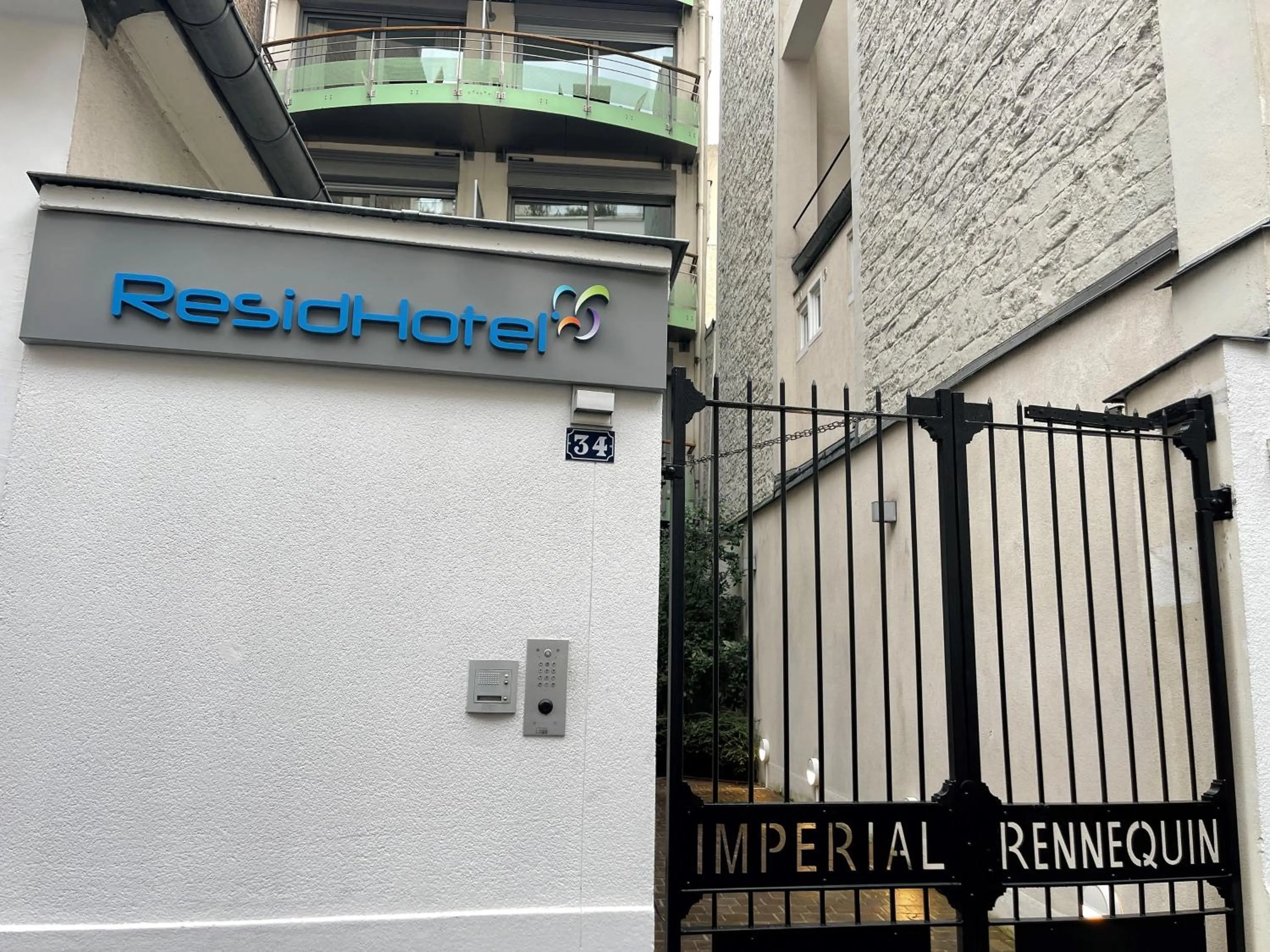 Property building in Residhotel Imperial Rennequin