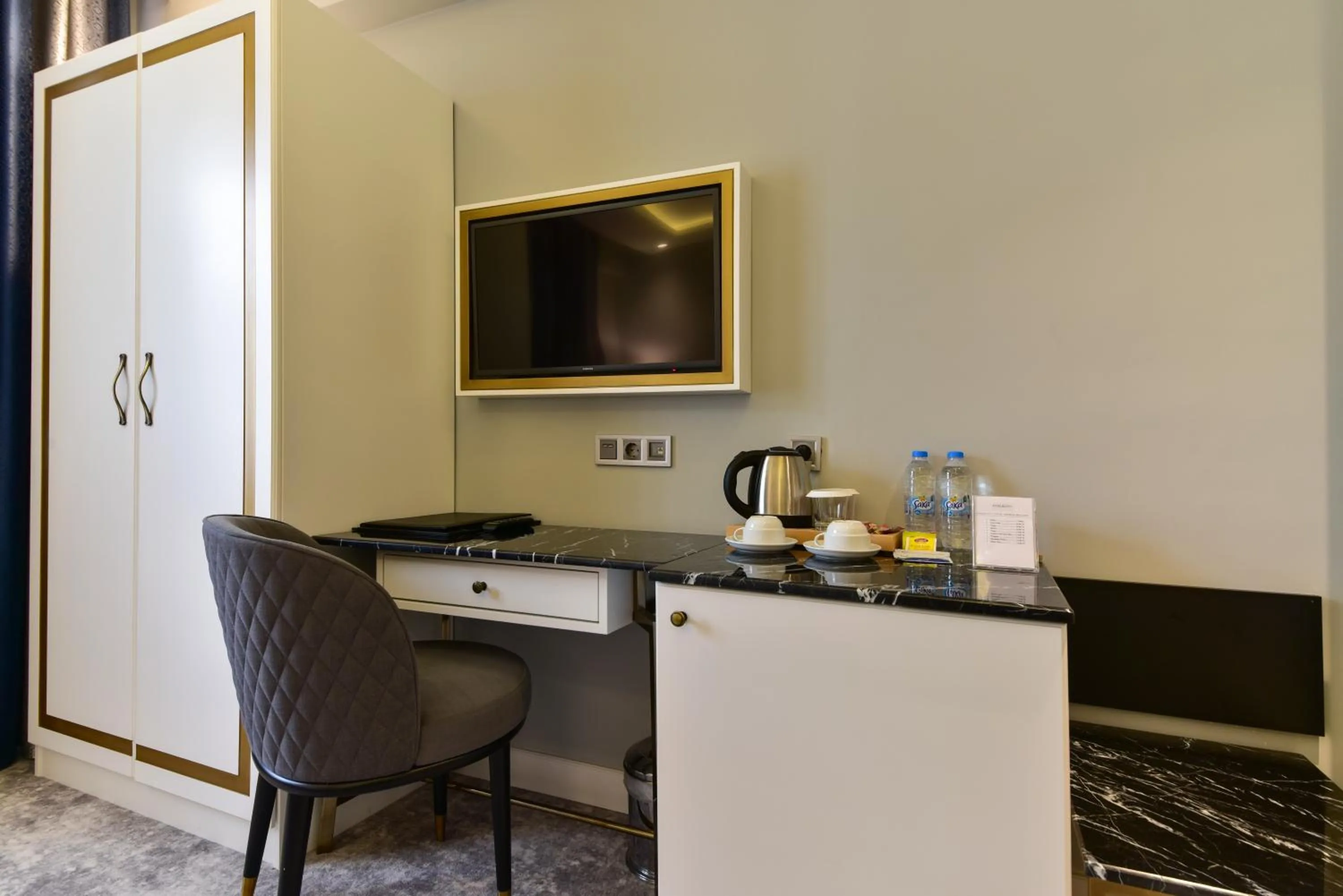 TV and multimedia in Kare Hotel Sultanahmet