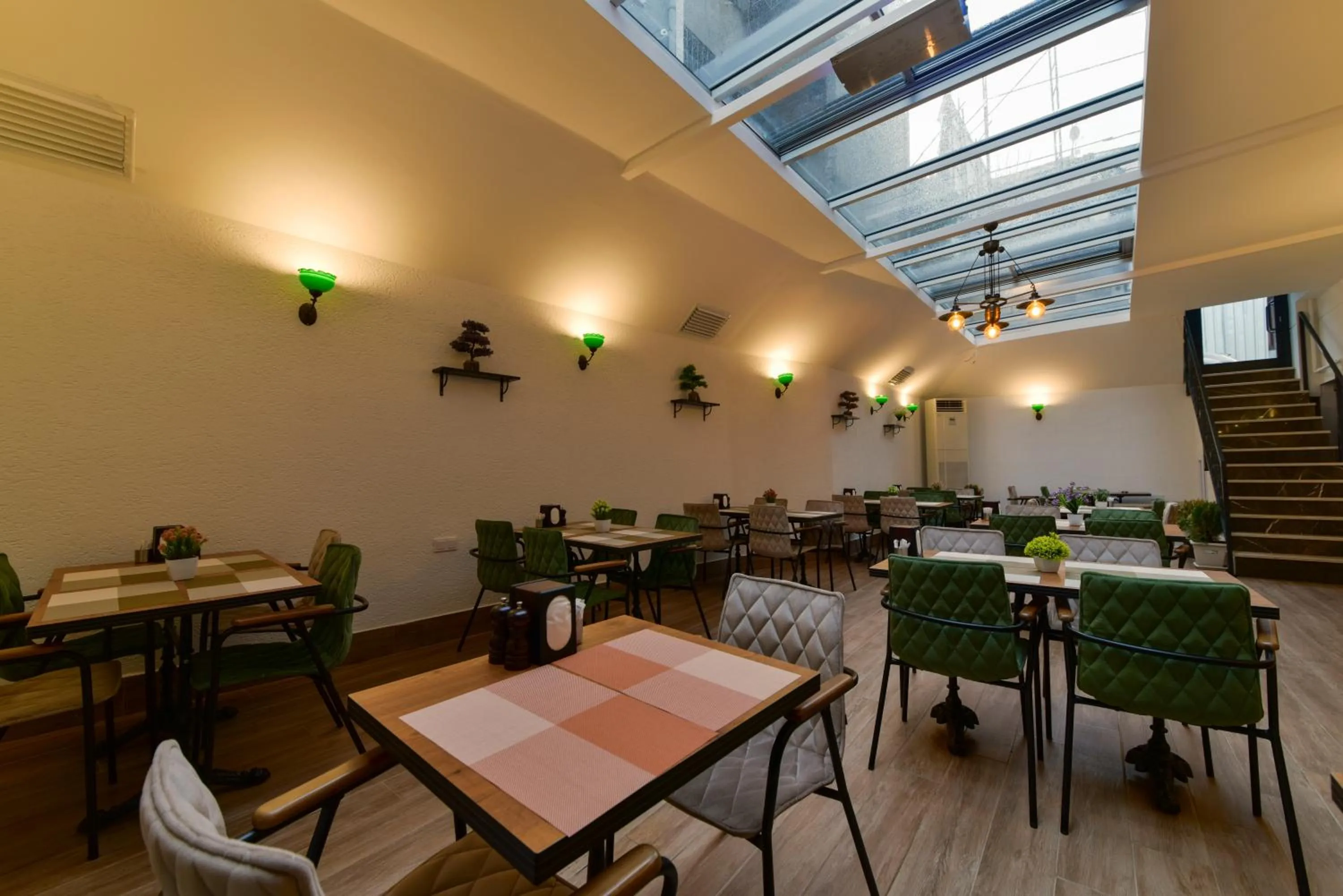 Restaurant/places to eat in Kare Hotel Sultanahmet