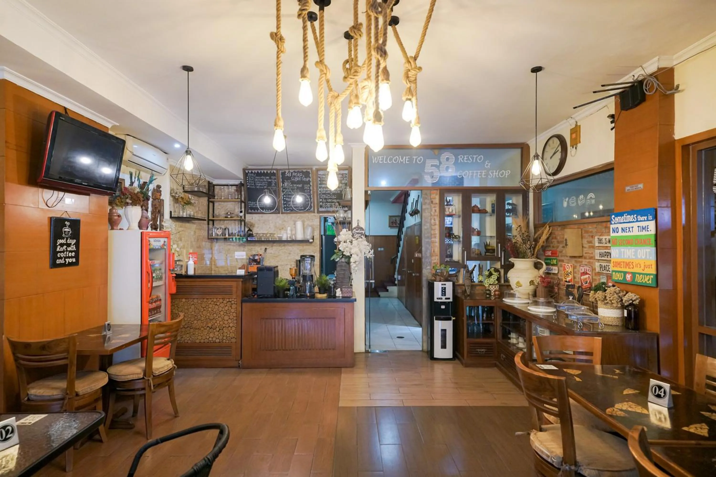 Lobby or reception in Urbanview Hotel 58 Bintaro