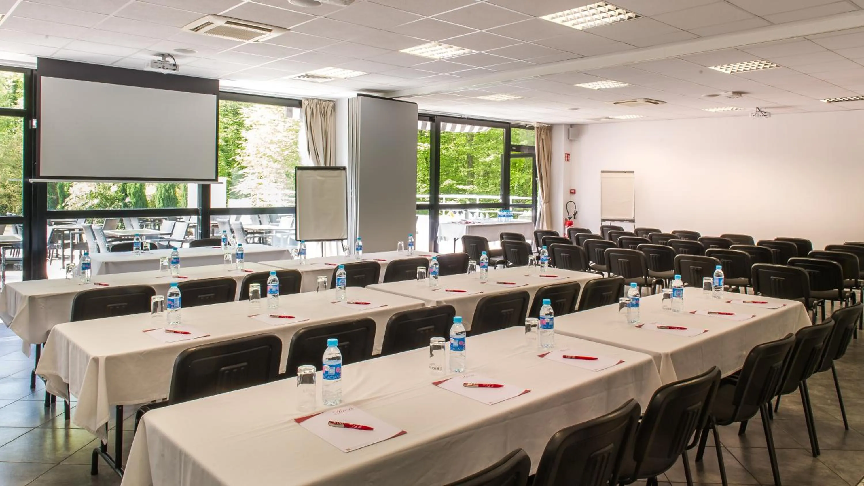 Meeting/conference room in Hôtel Marso
