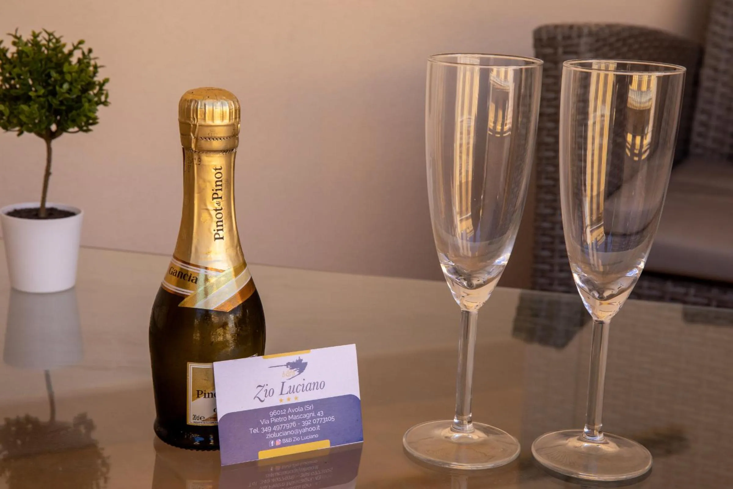 Alcoholic drinks in b&b Zio Luciano