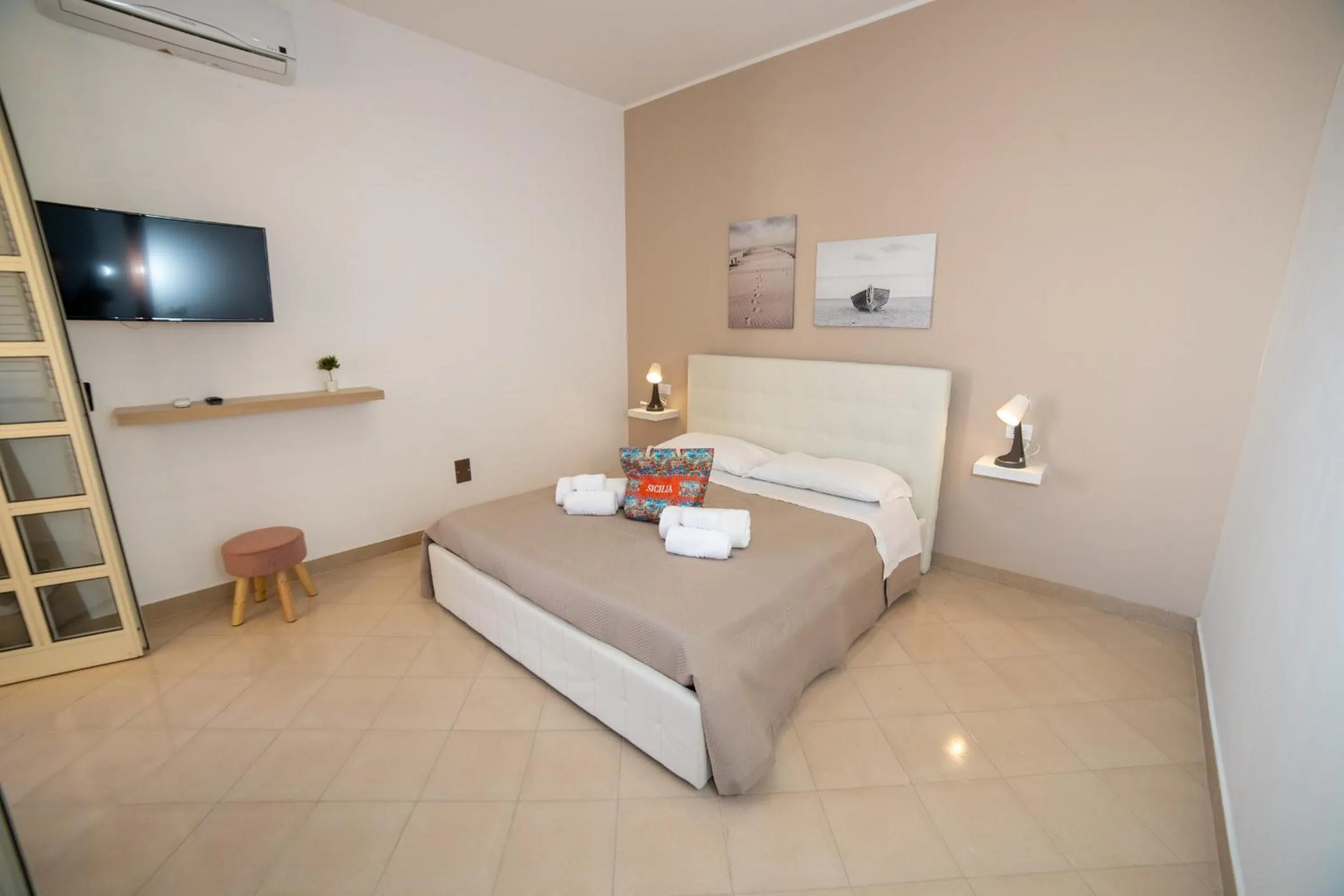 Bedroom in b&b Zio Luciano