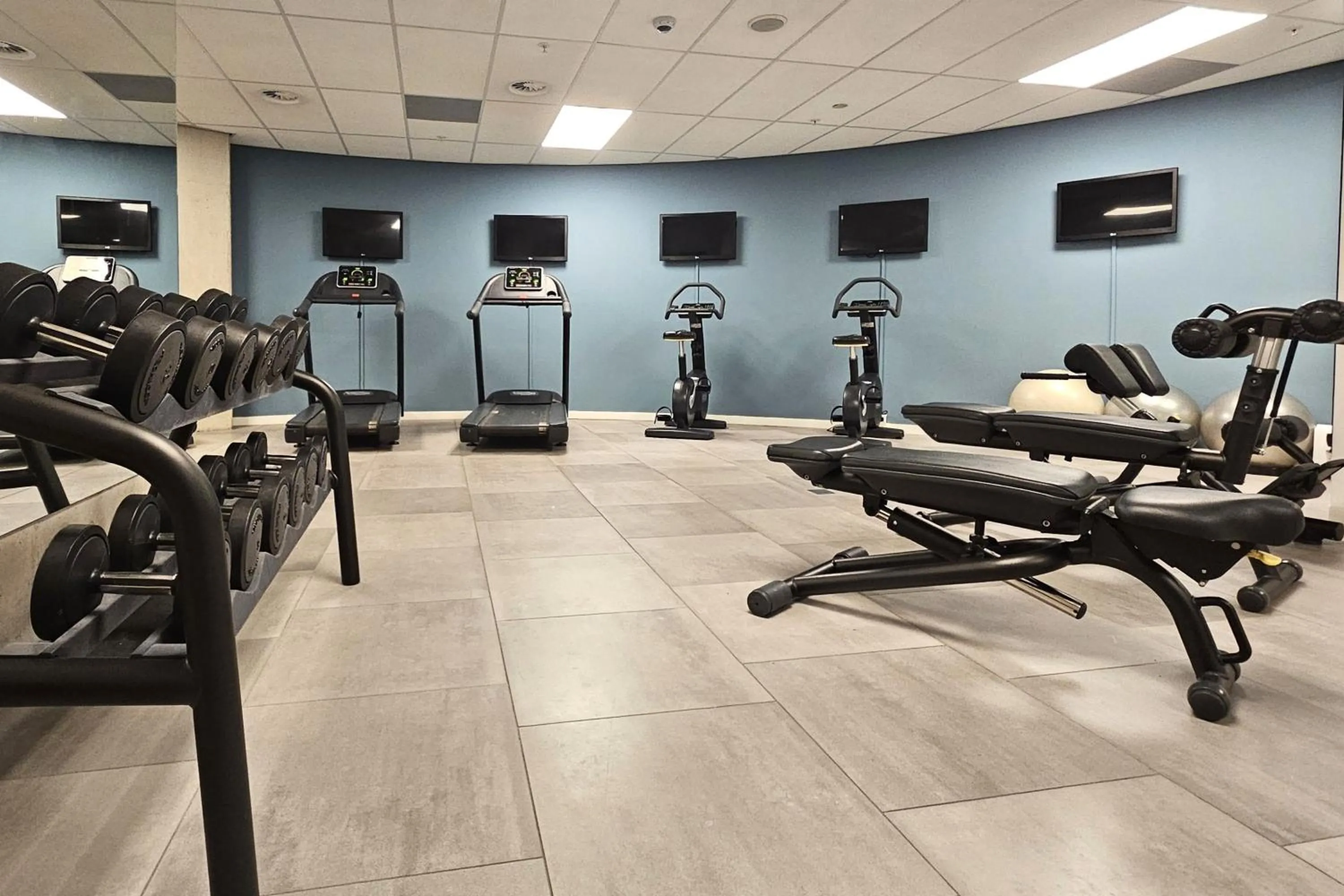 Fitness centre/facilities in Room Mate Aitana, Amsterdam