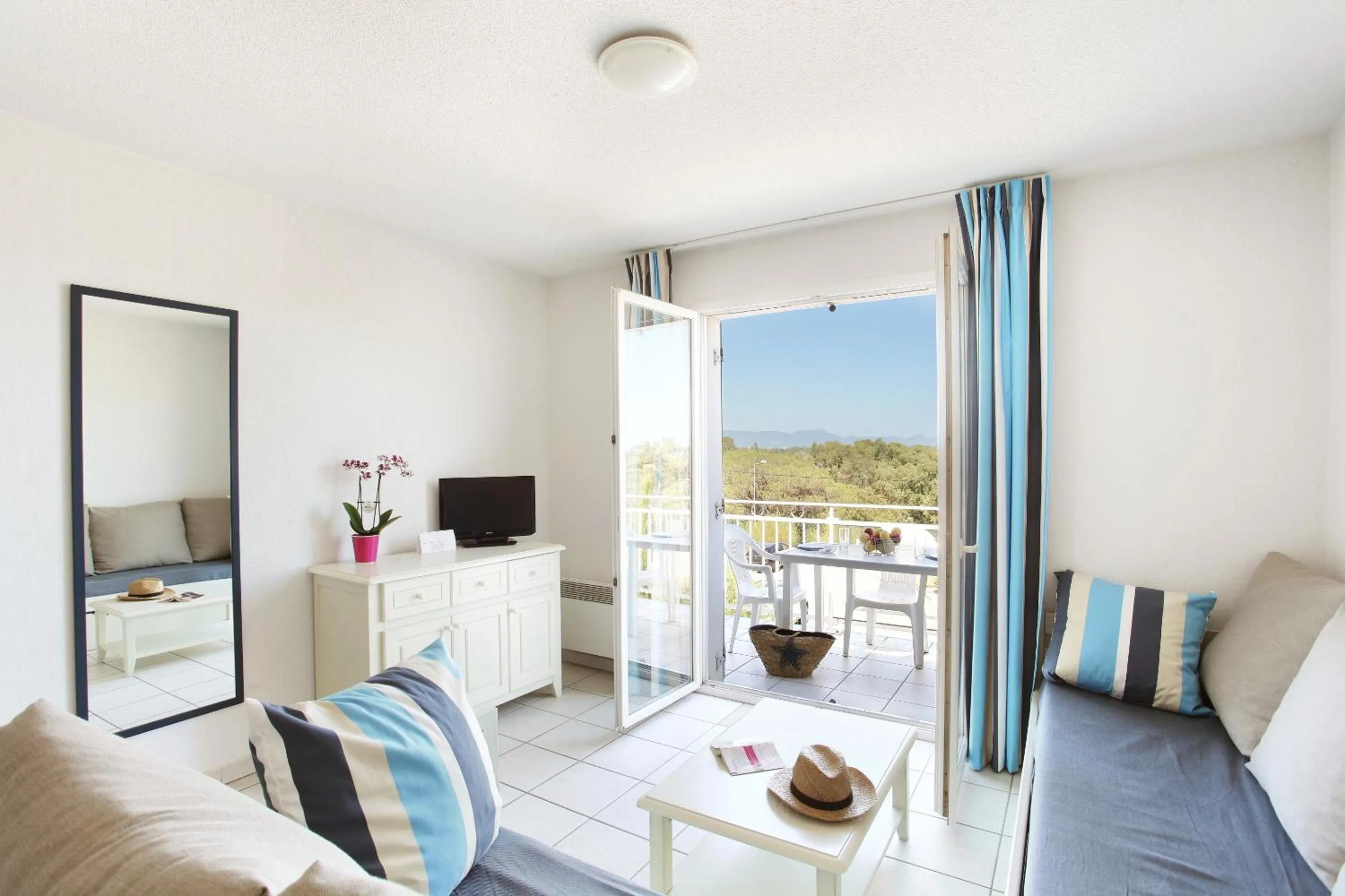 Living room in Résidence Odalys Domaine des Eucalyptus