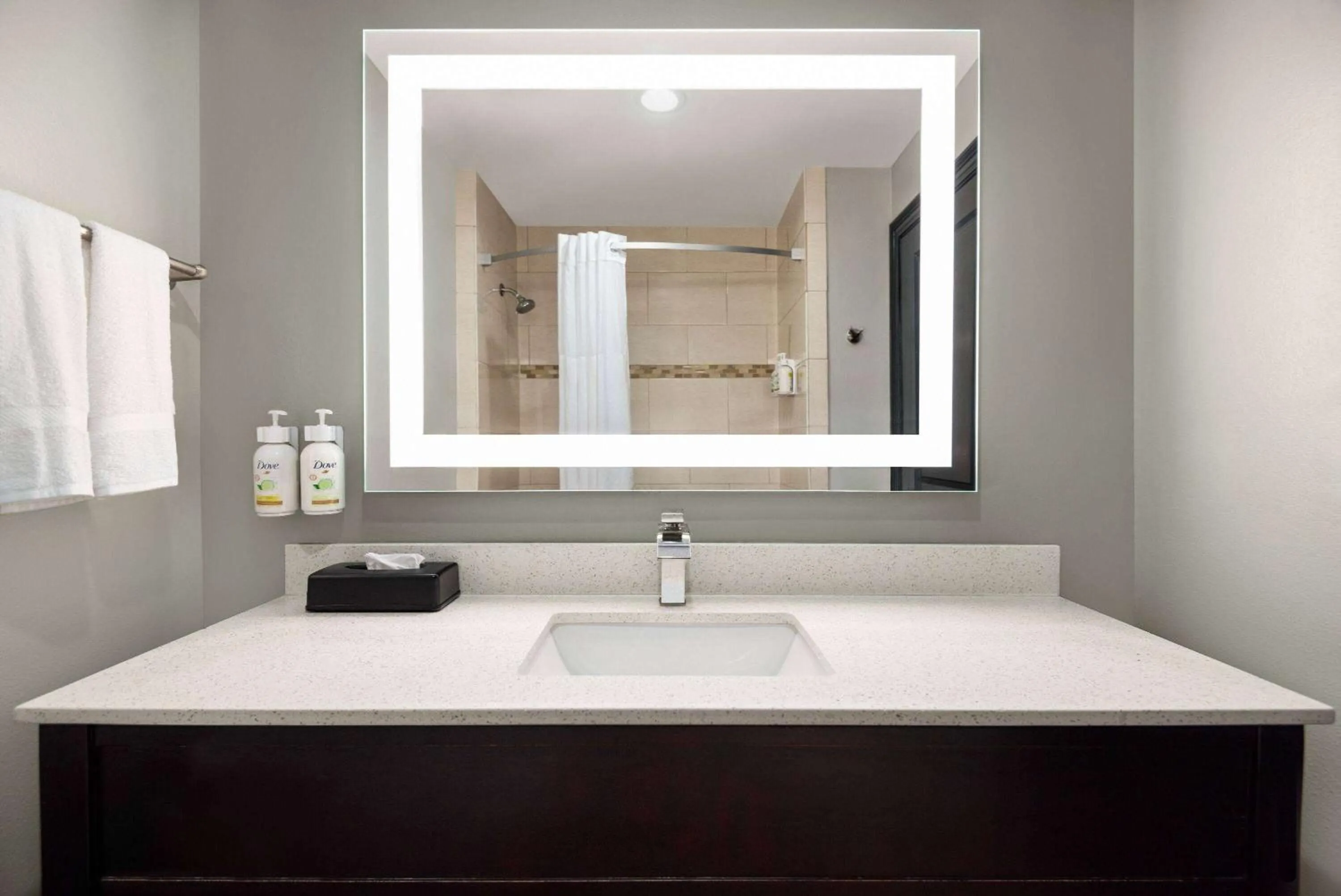 Bathroom in La Quinta by Wyndham Gonzales LA