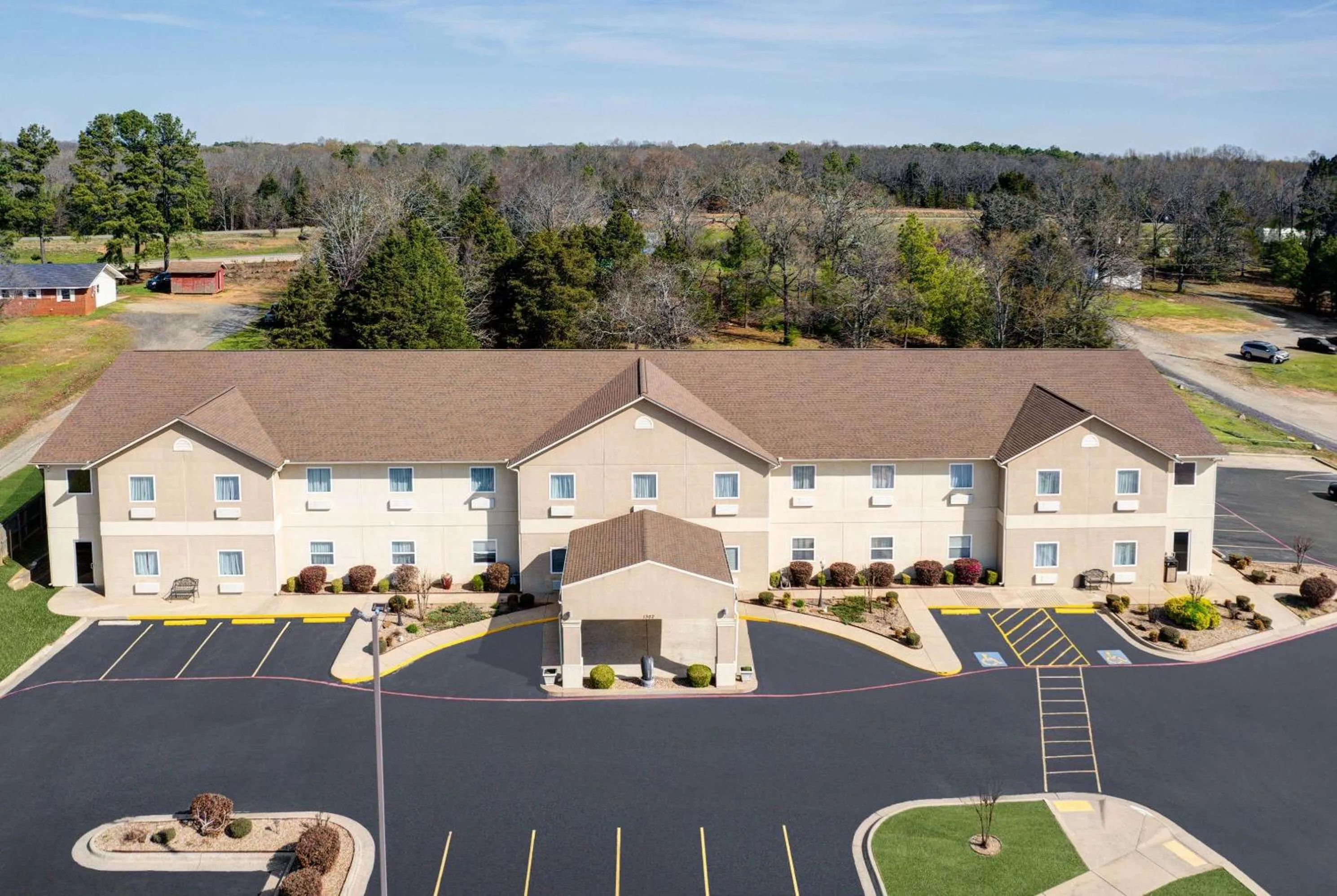 Property building in Days Inn & Suites by Wyndham Cabot