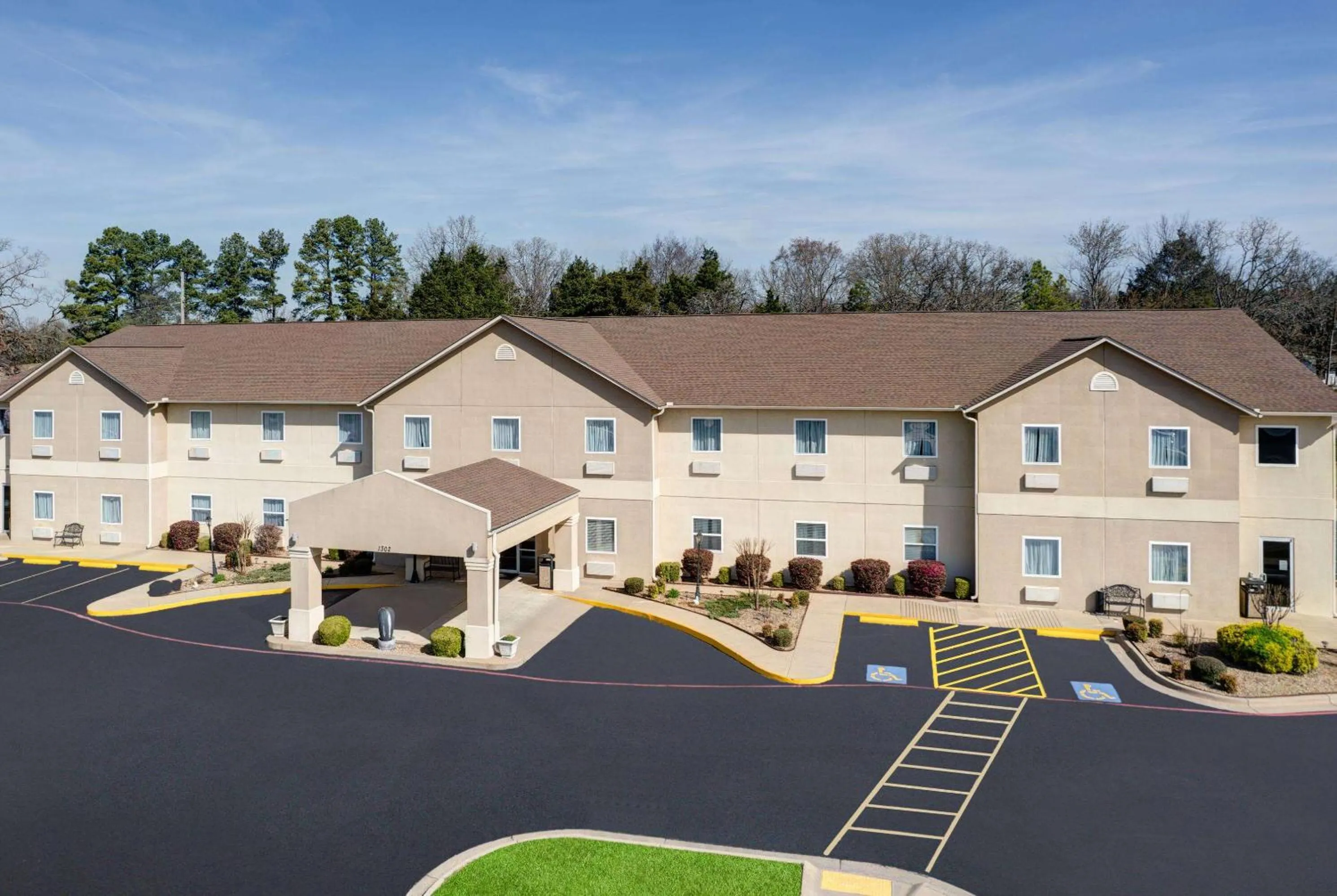 Property building in Days Inn & Suites by Wyndham Cabot