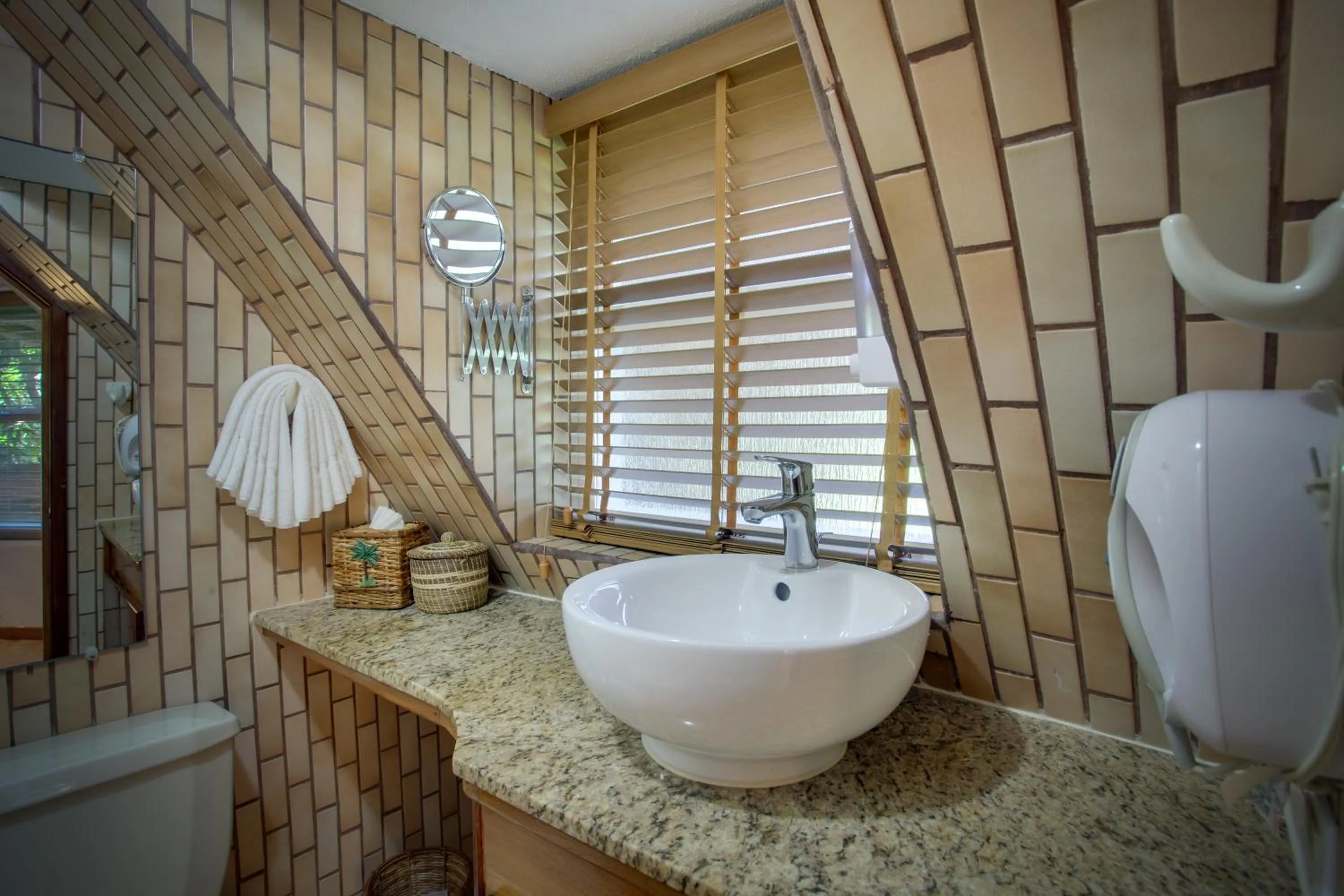 Bathroom in Xanadu Island Resort
