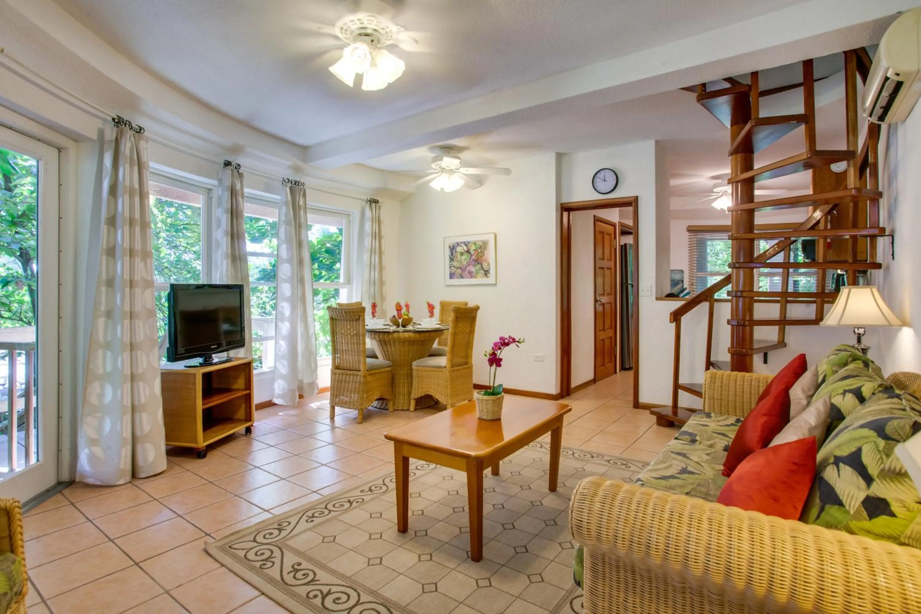 Living room in Xanadu Island Resort