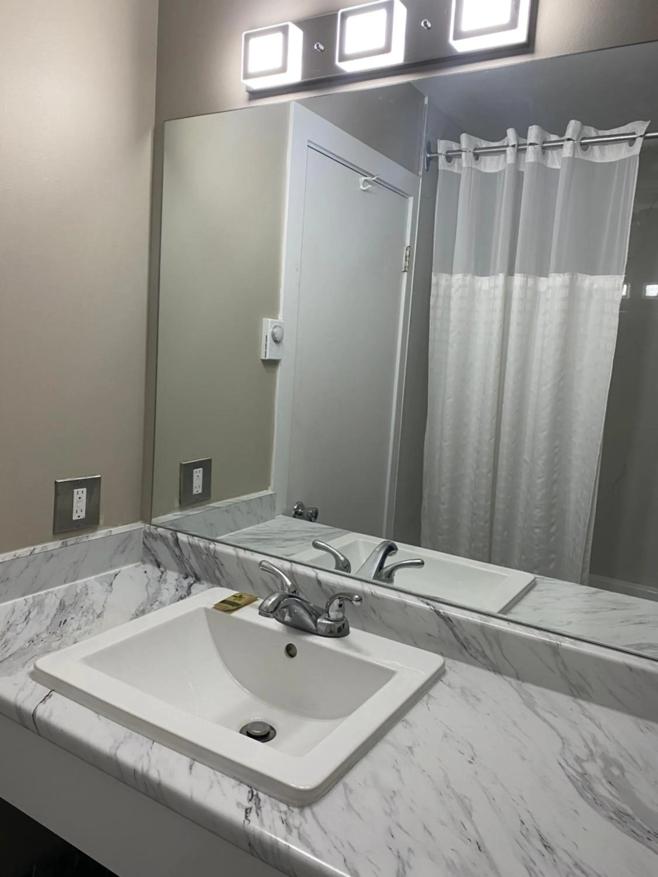 Bathroom in Imperial Motel