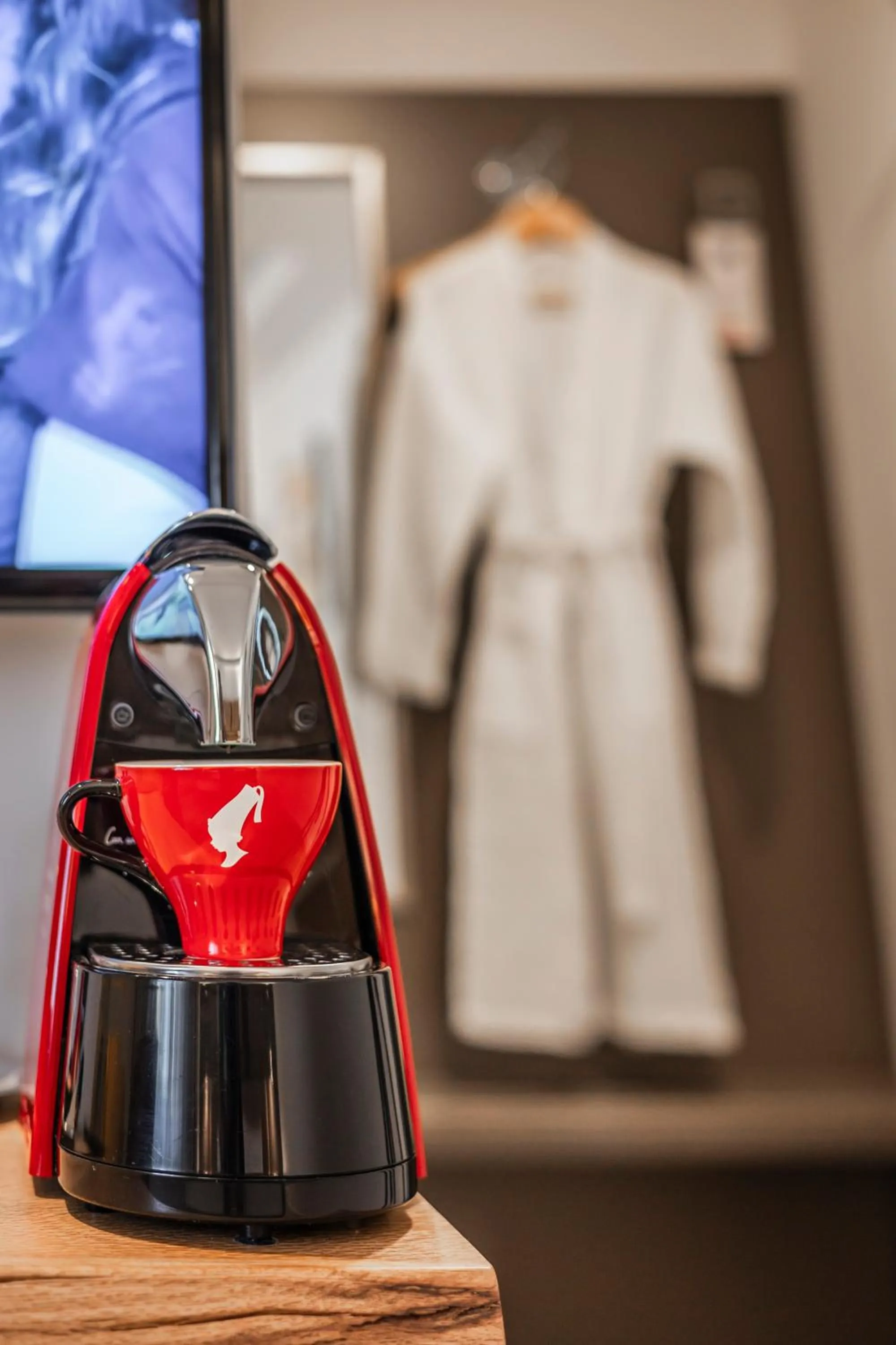 Coffee/tea facilities in Charm Boutique Hotel