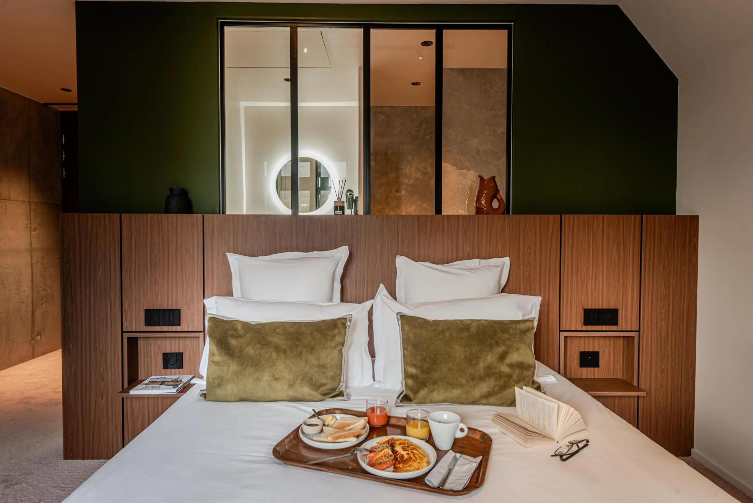 Bed in Hôtel Anne de Bretagne