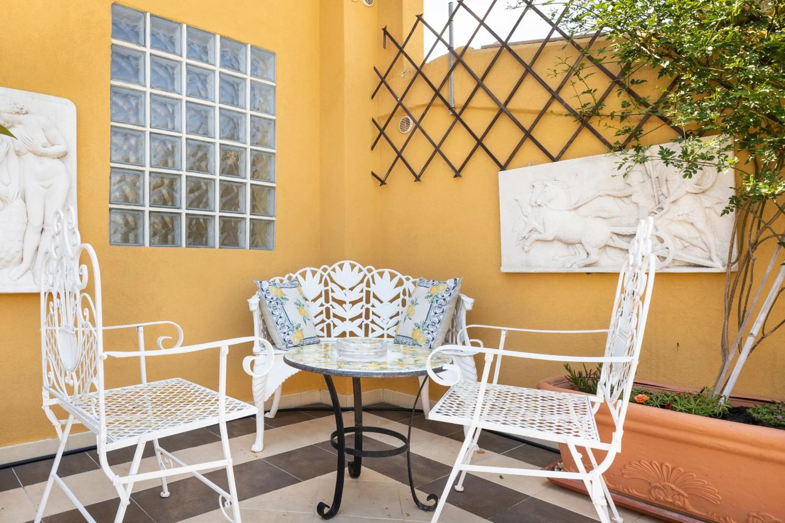 Balcony/Terrace in Saint George's House Appartamenti & Spa