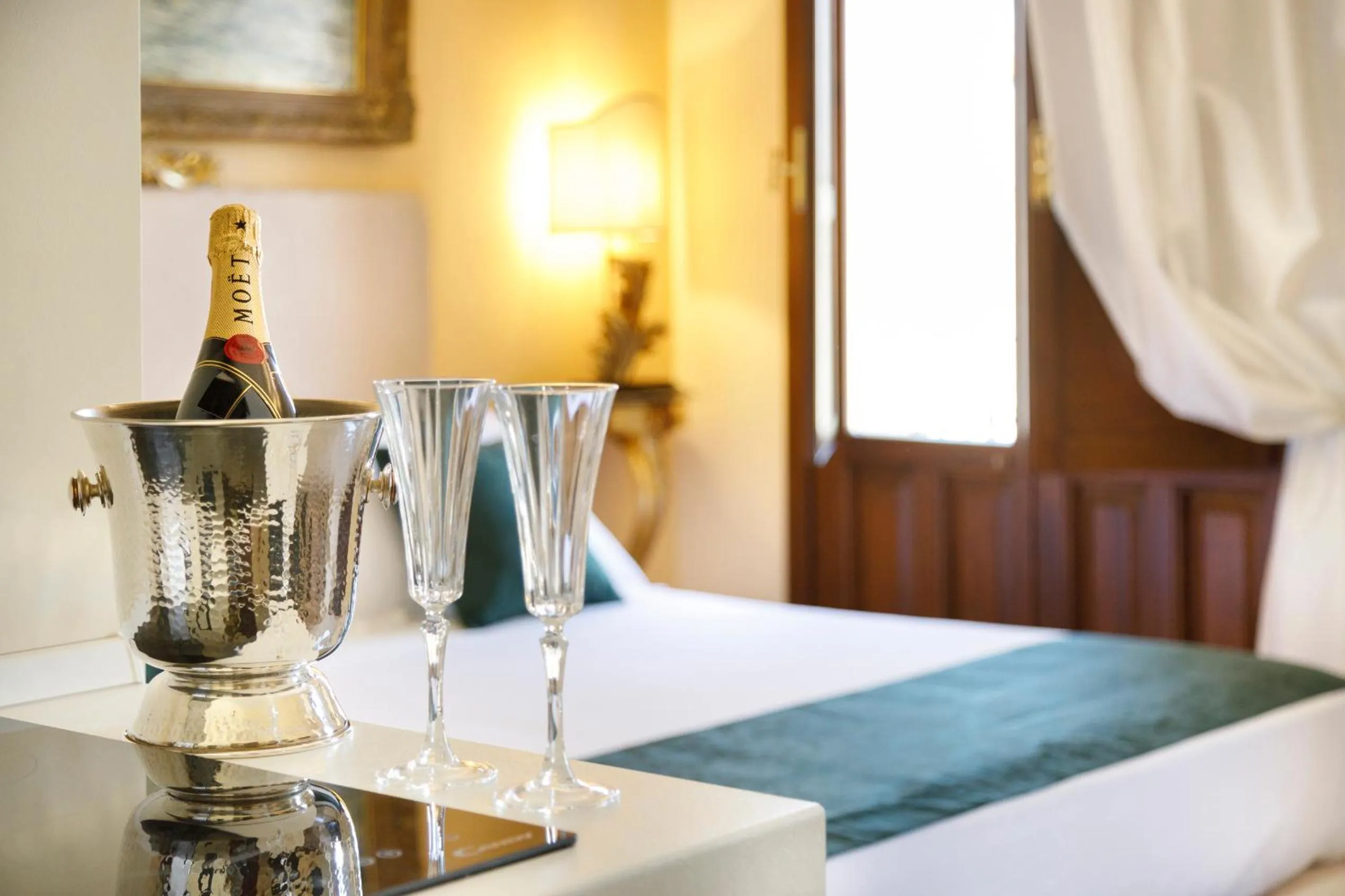 Food and drinks in Saint George's House Appartamenti & Spa