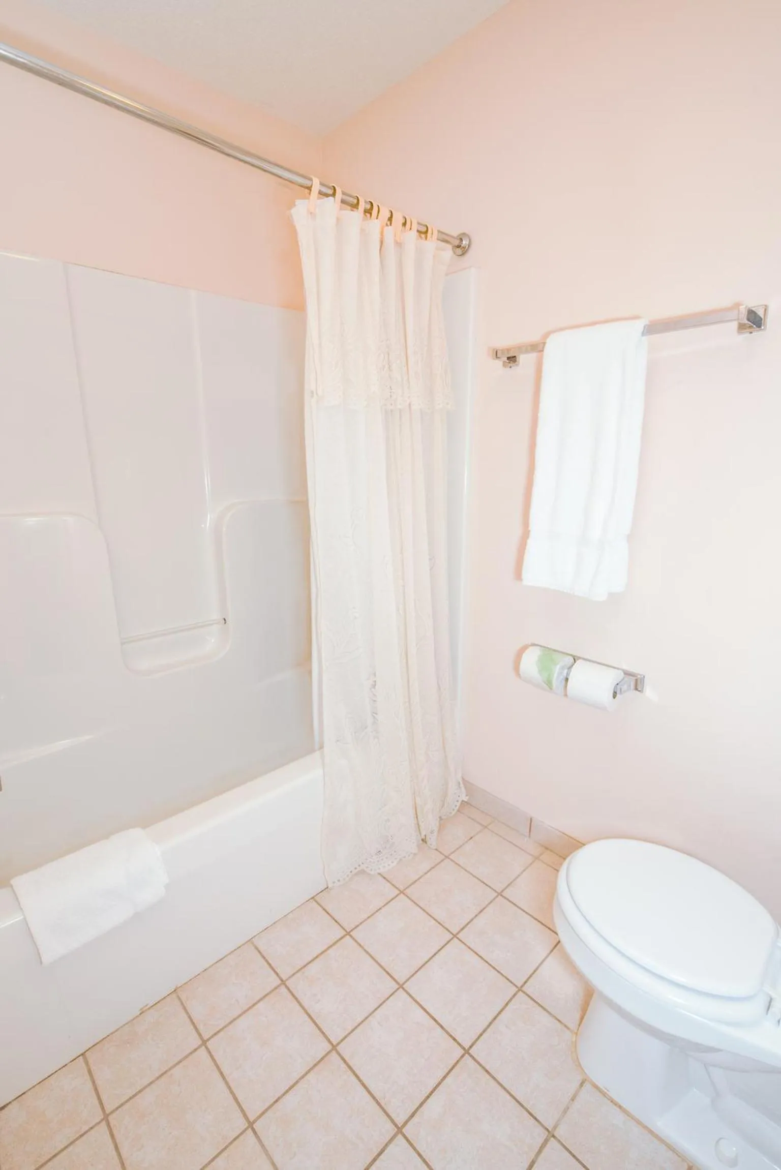 Bathroom in OurGuest Inn & Suites Downtown Port Clinton