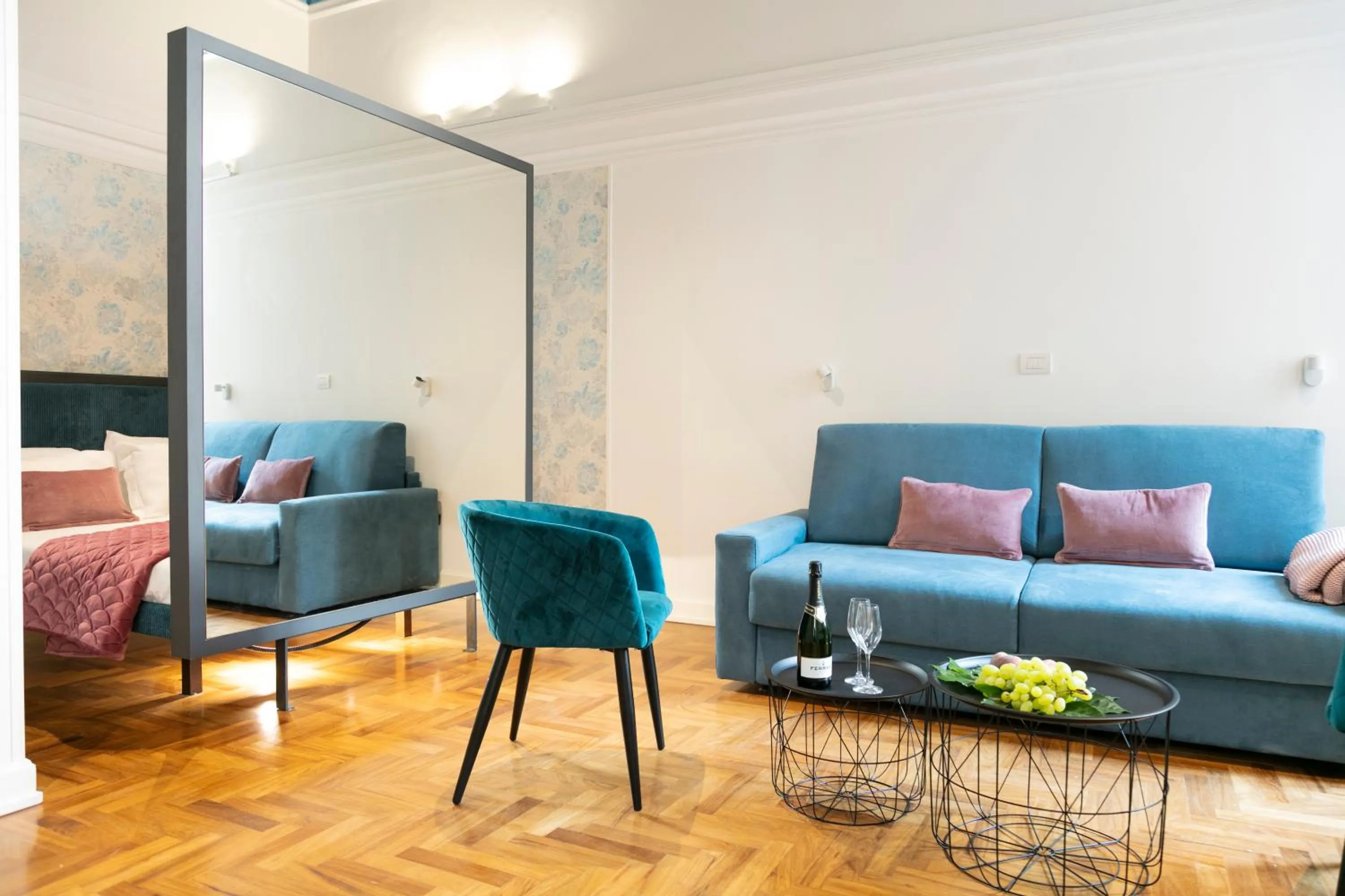 Photo of the whole room in Hadrianus Temple Suites - The Venue Collection