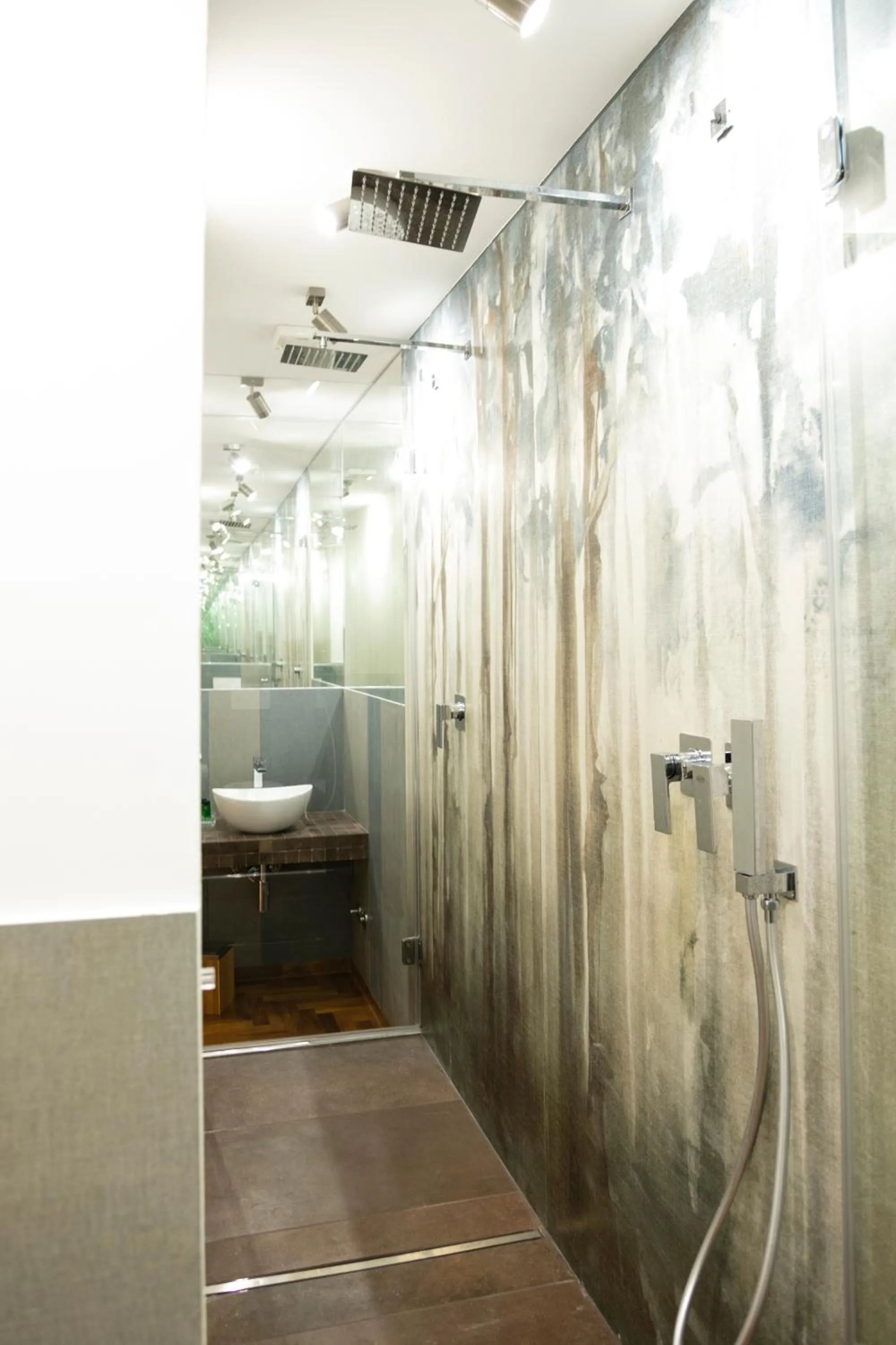 Bathroom in Hadrianus Temple Suites - The Venue Collection