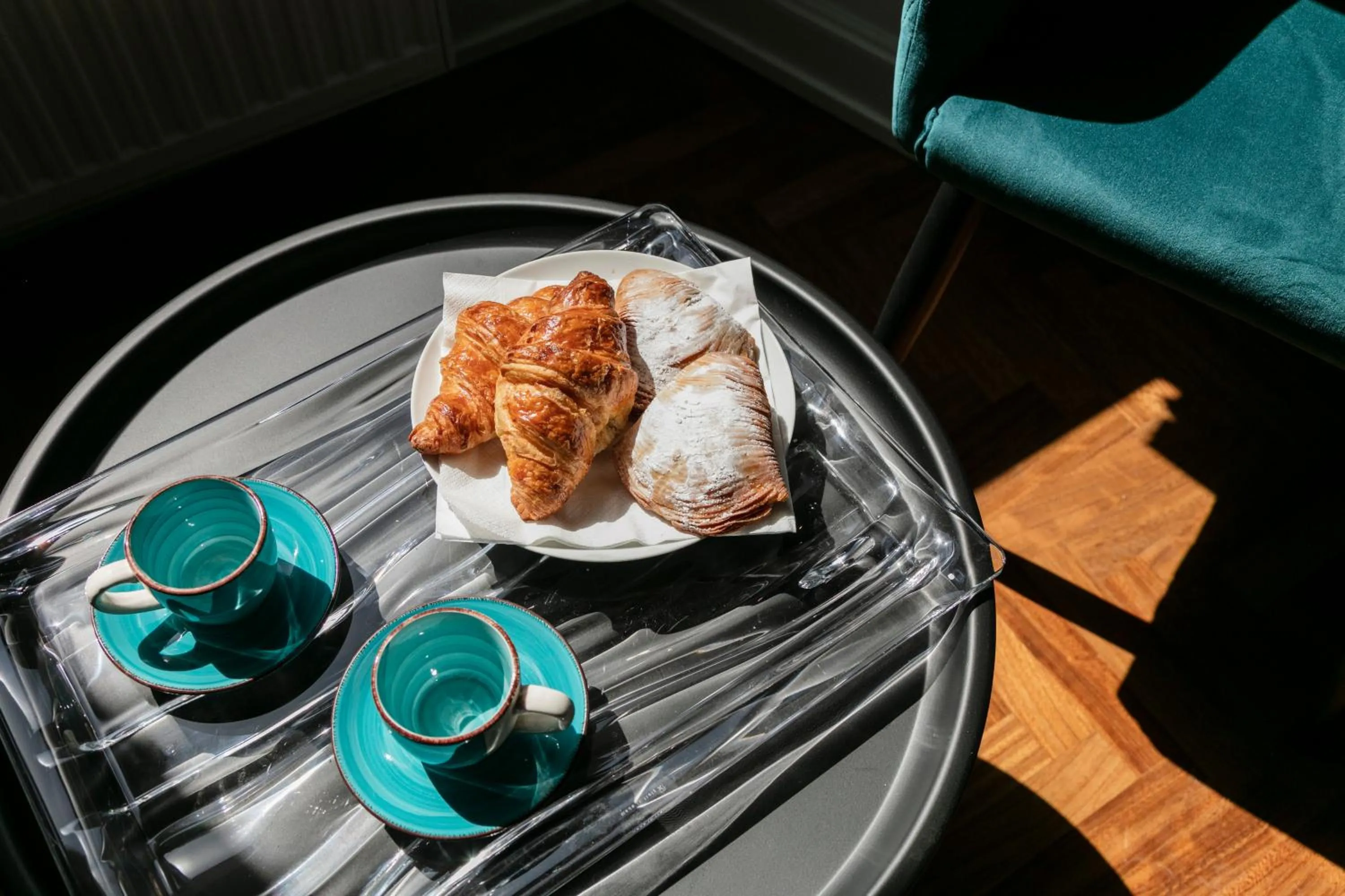 Food and drinks in Hadrianus Temple Suites - The Venue Collection