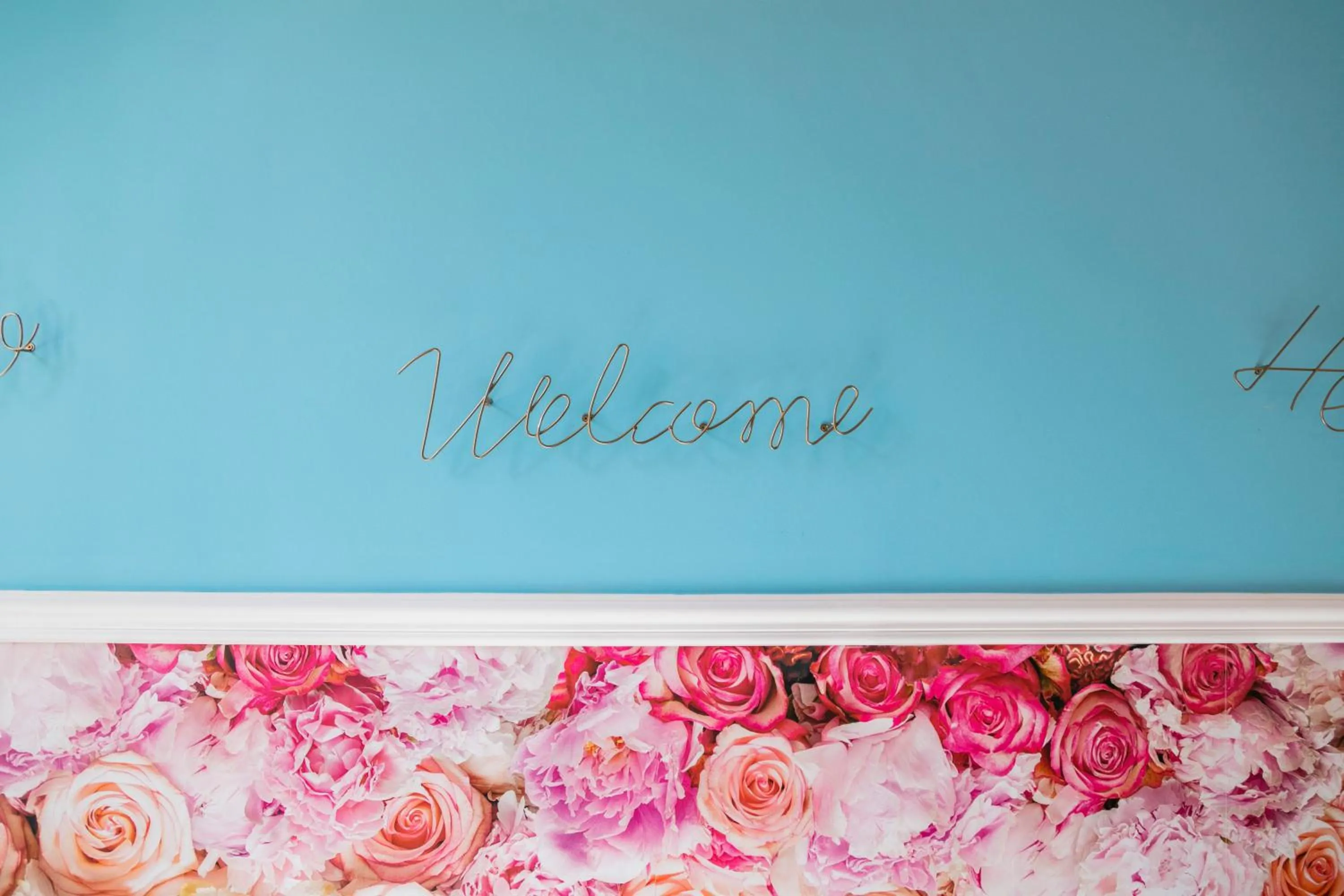 Communal lounge/ TV room in Hadrianus Temple Suites - The Venue Collection