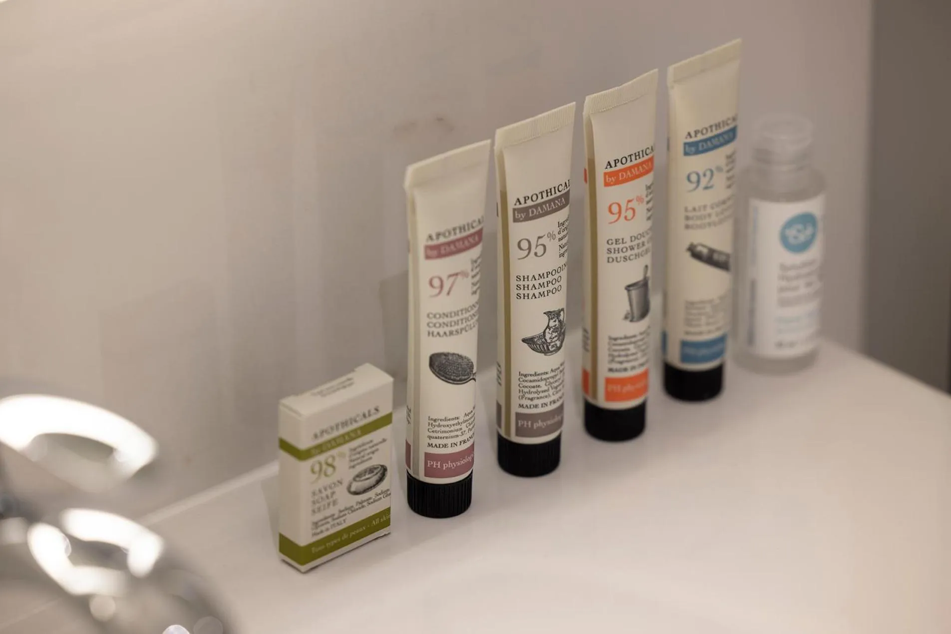 Bathroom in Hotel Louis II