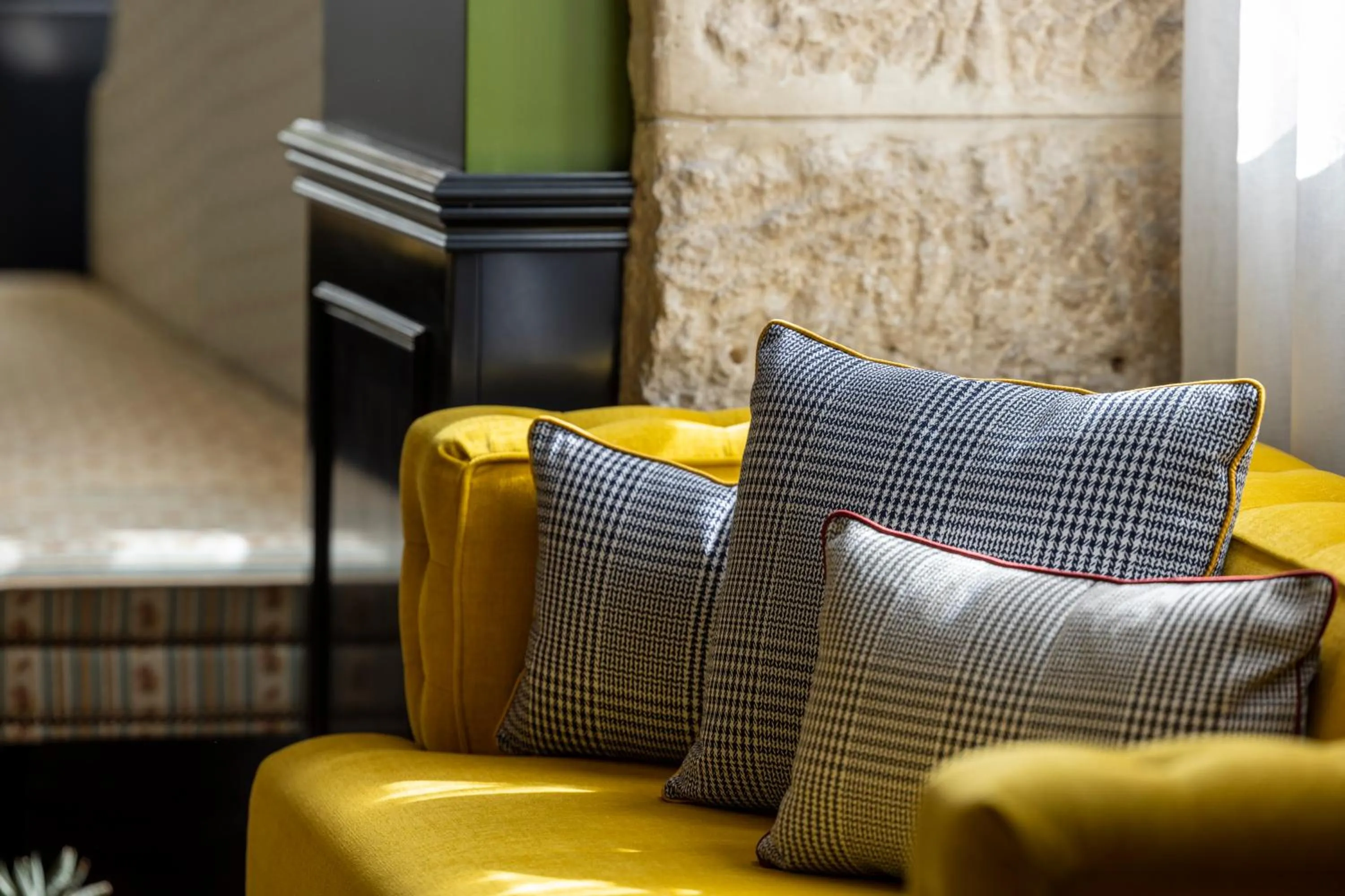 Restaurant/places to eat in Hotel Louis II