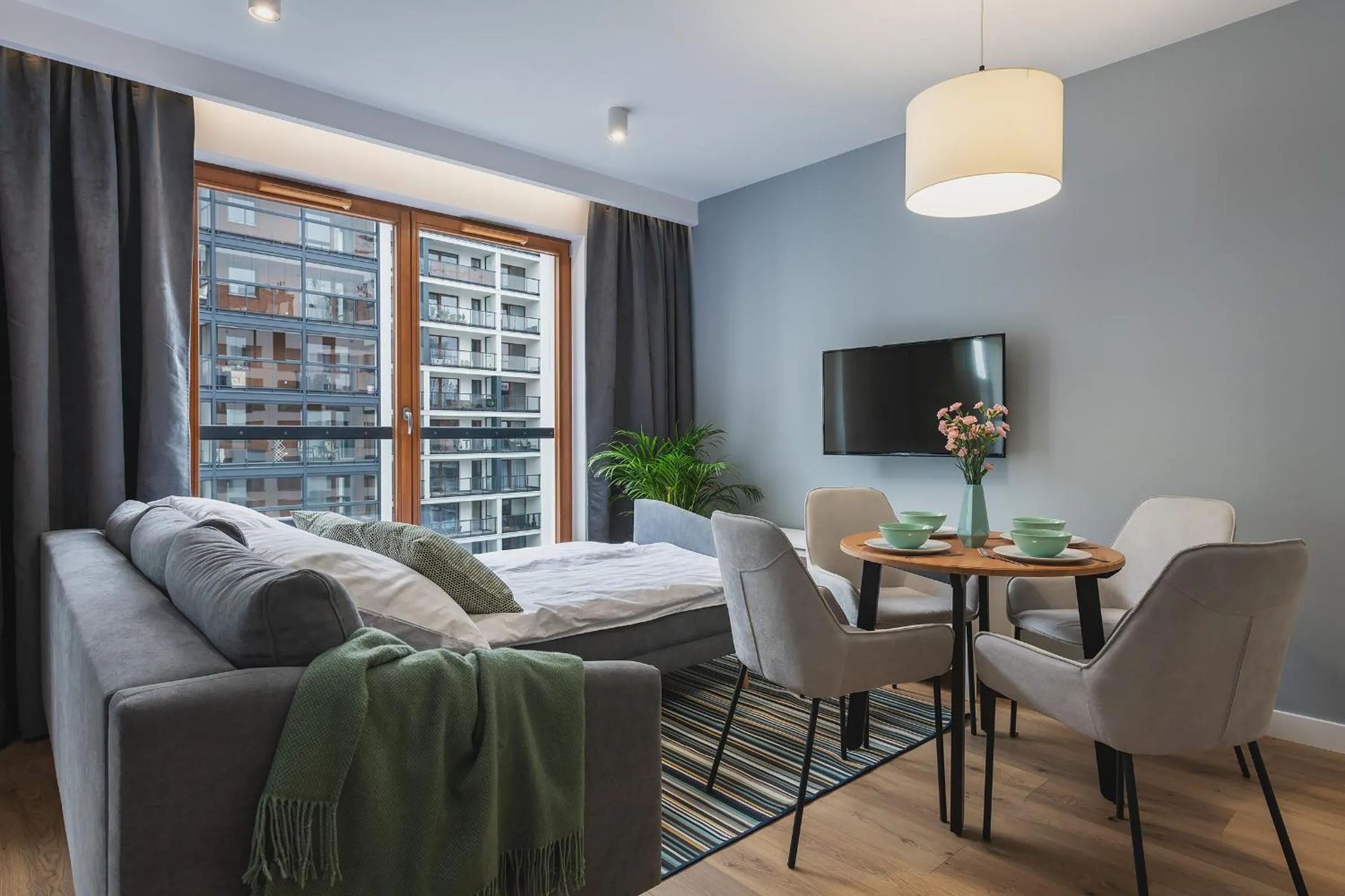 Bed in YourSecondFlat Grzybowska