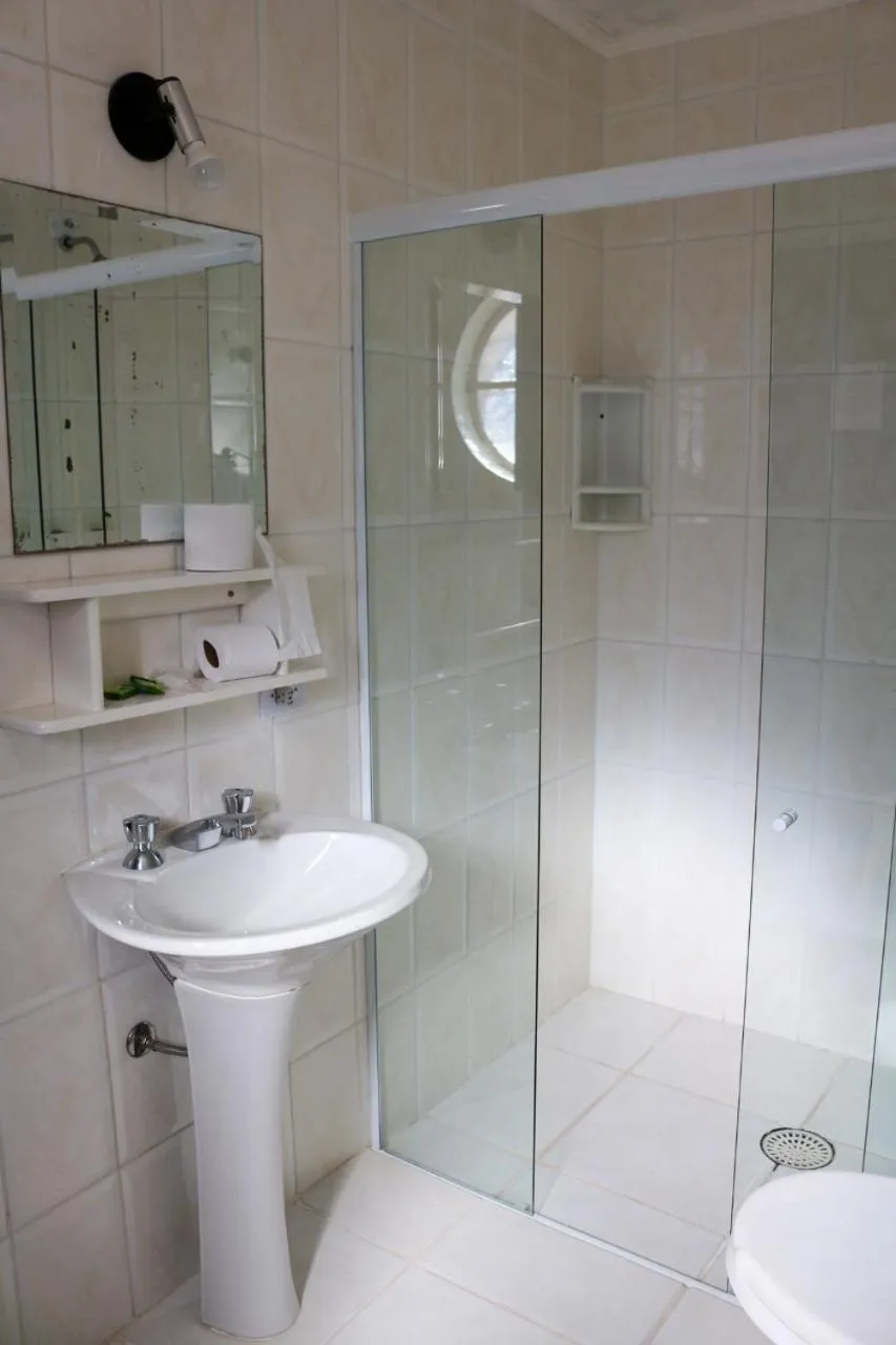 Shower in Pousada da Lua
