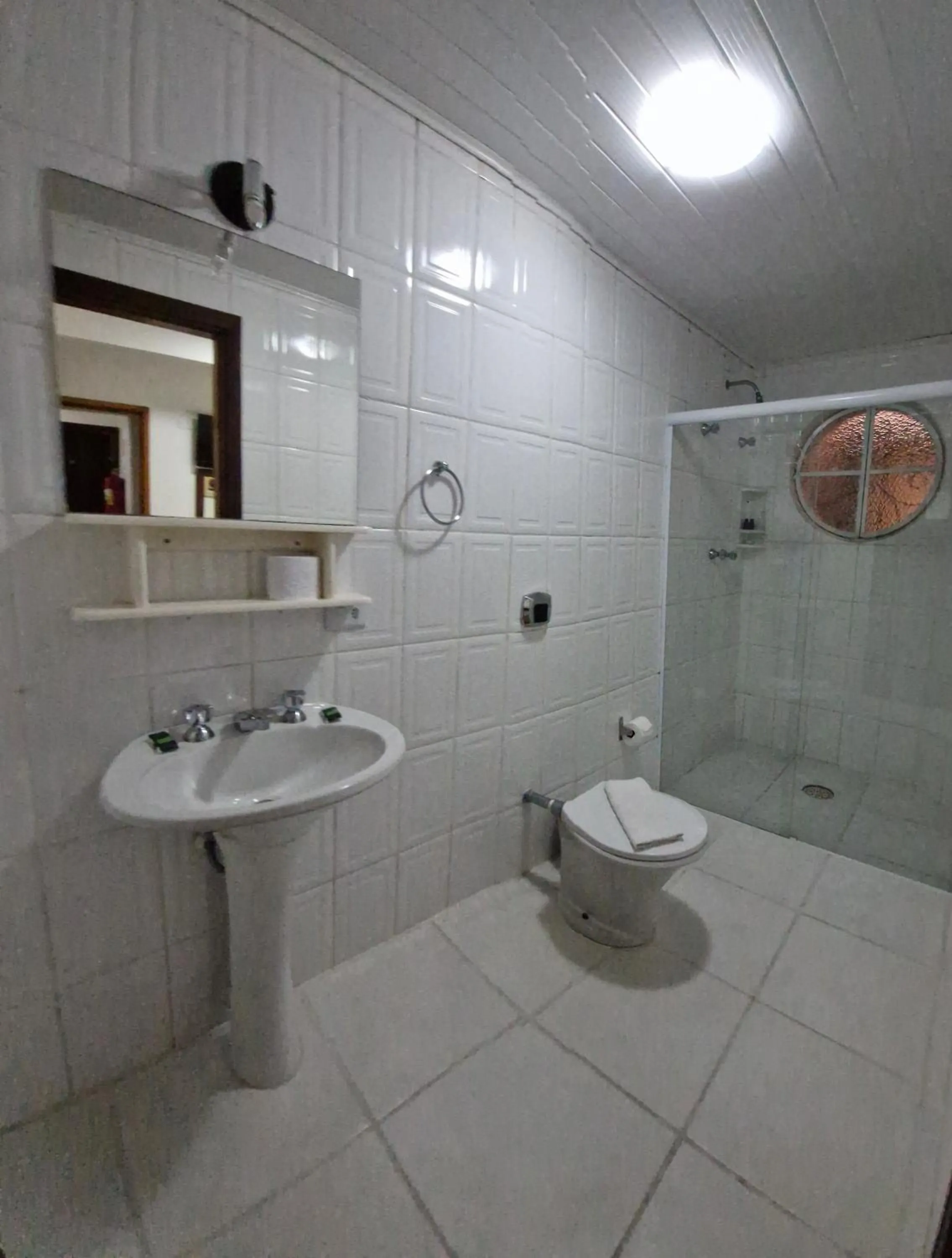 Shower in Pousada da Lua