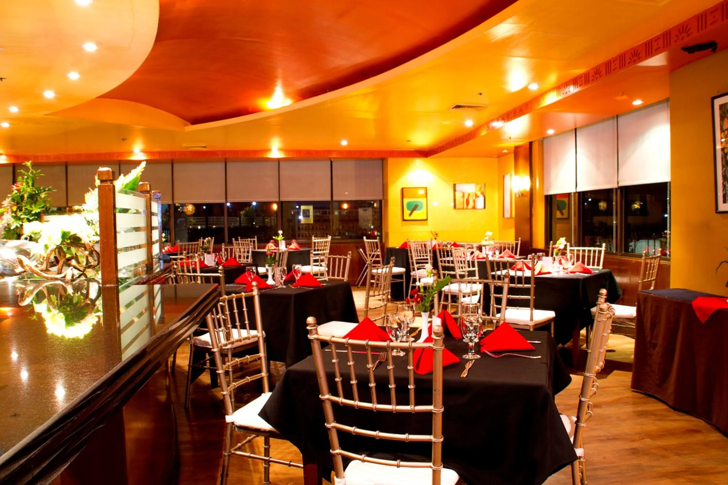 Restaurant/places to eat in AIM Conference Center