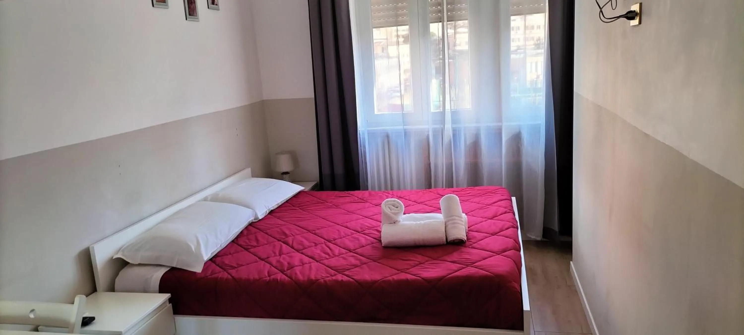 Bed in Domus Vatican Holiday's